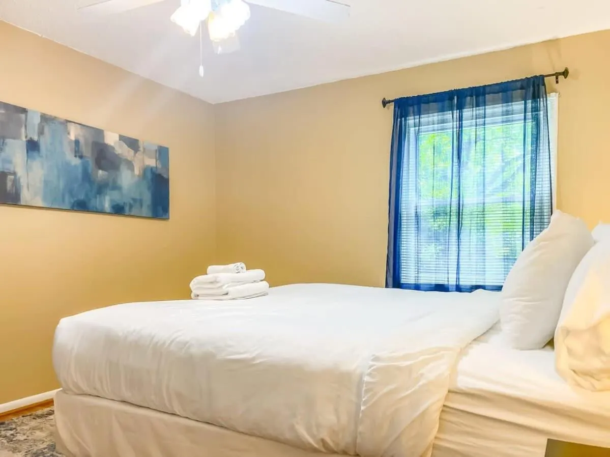 Bed in Near Space Center- Mahan Splashdown