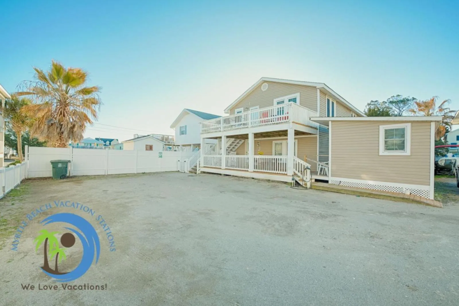 Property building in Cg Cottage Up