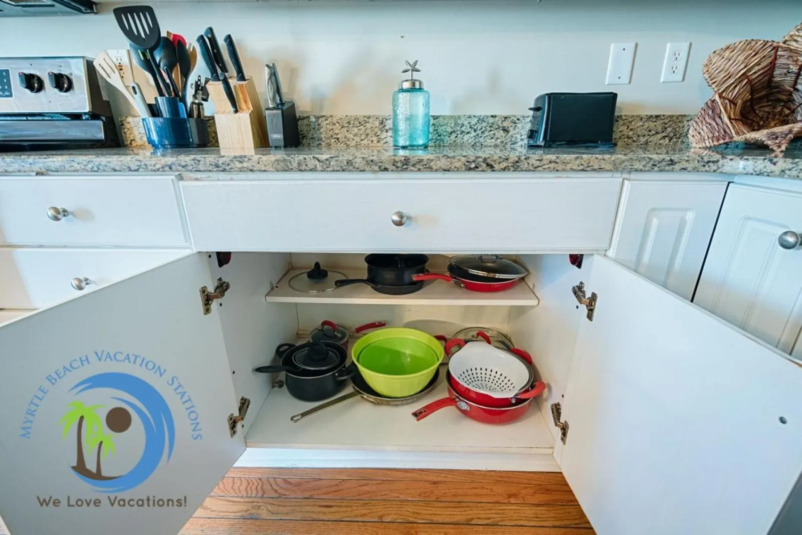 Property building in Cg Cottage Up