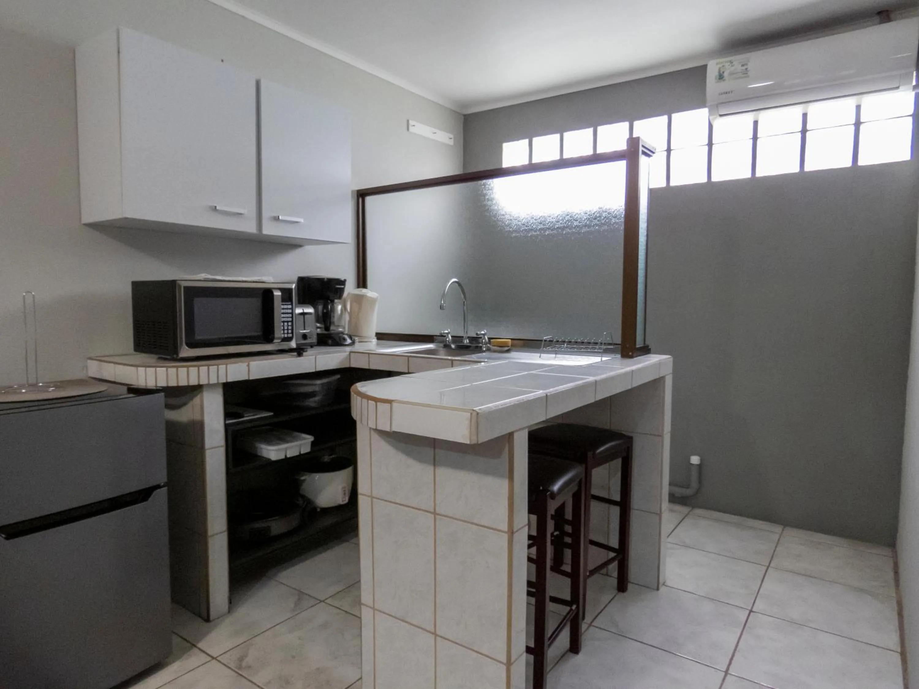 Coffee/tea facilities in Coati Arenal Lodge