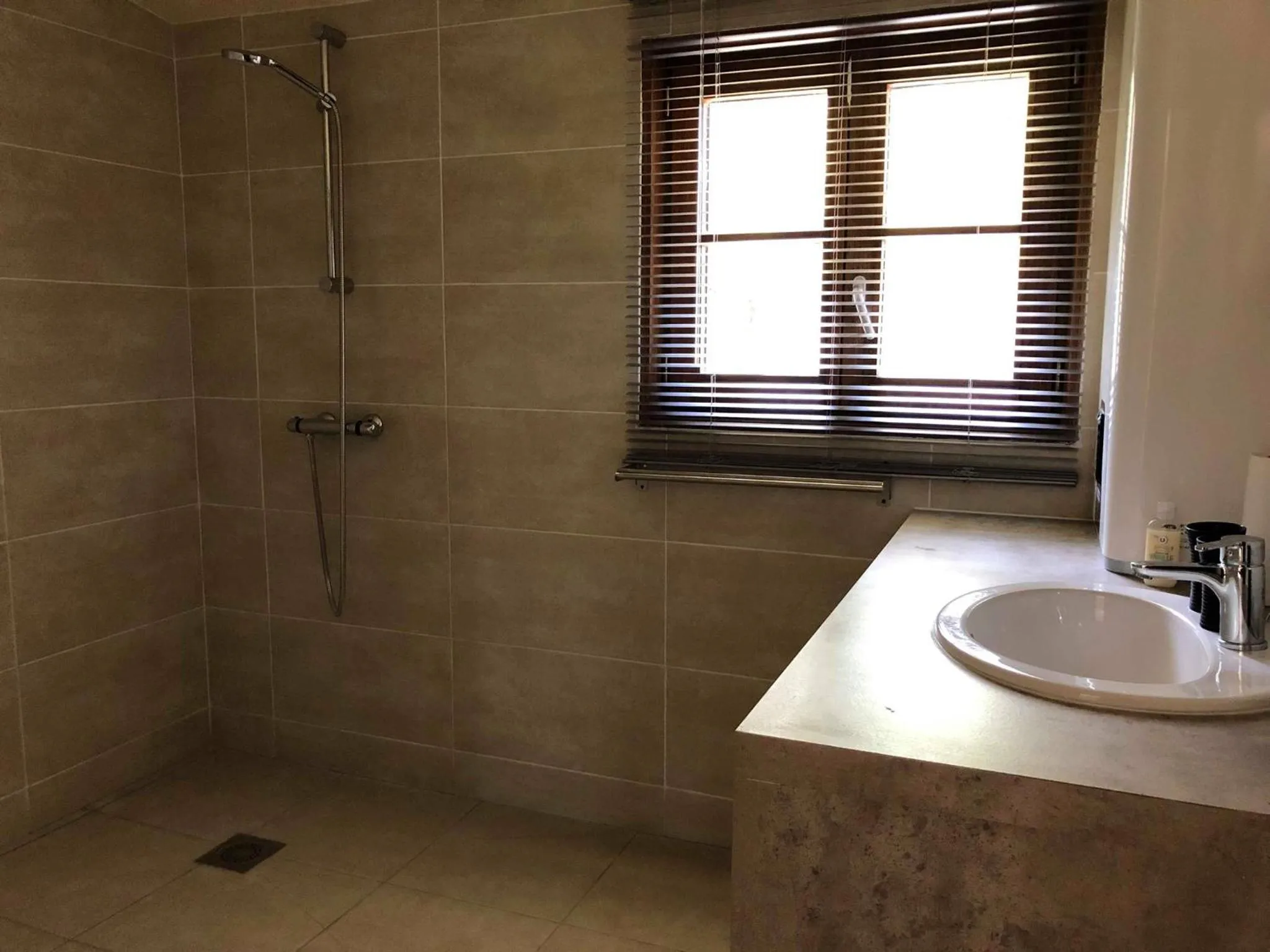 Shower in Weekend en Provence