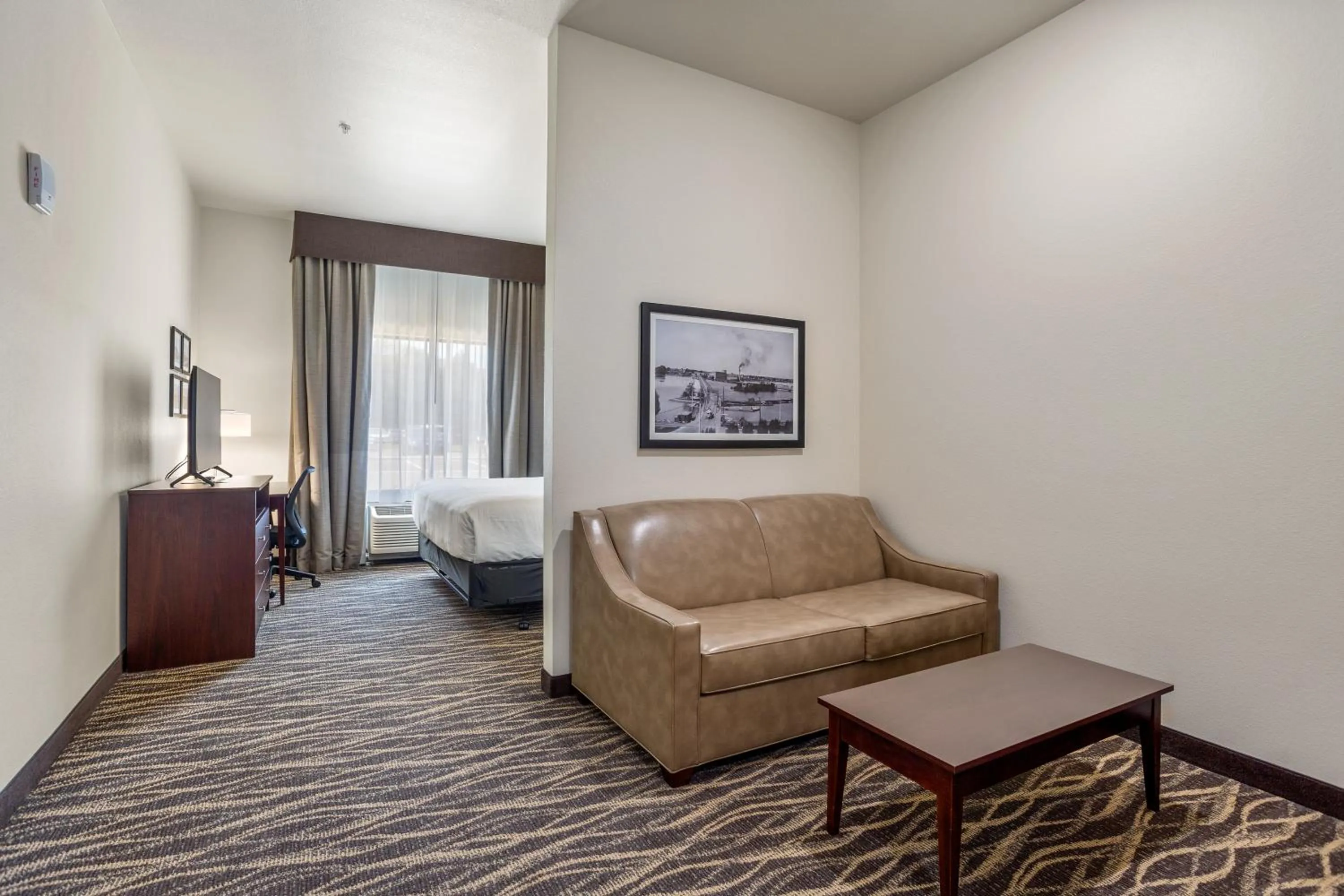 Bed in Cobblestone Hotel & Suites - De Pere Green Bay