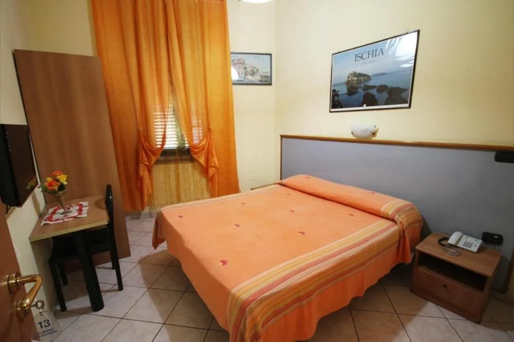 Photo of the whole room, Bed in Hotel Casanova