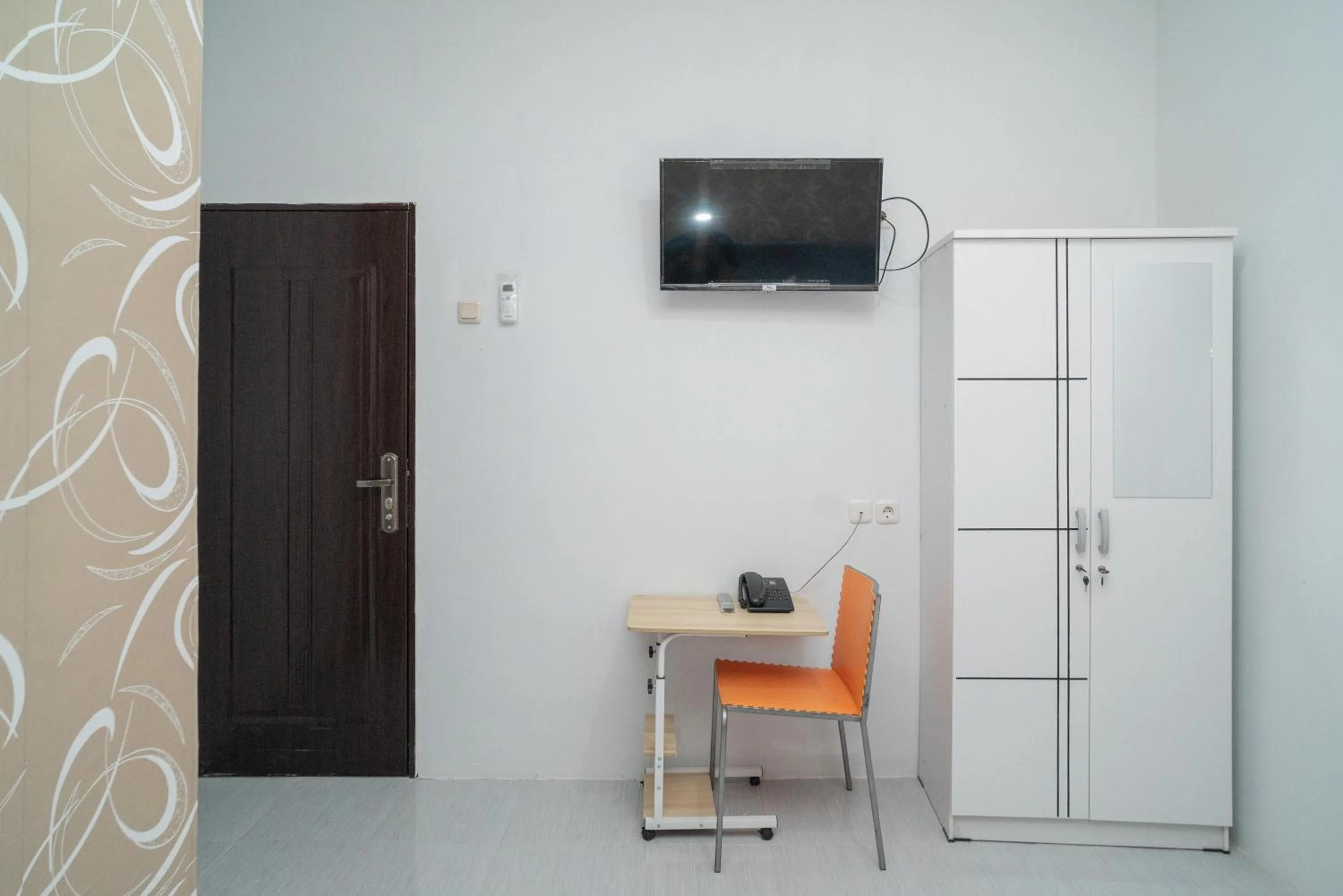 RedDoorz near Sarinah Jakarta