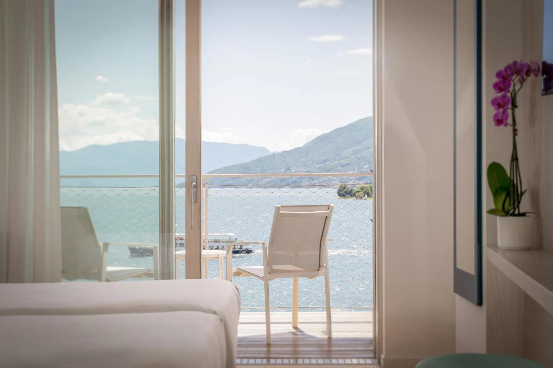 View (from property/room), Bed in Hotel Regina