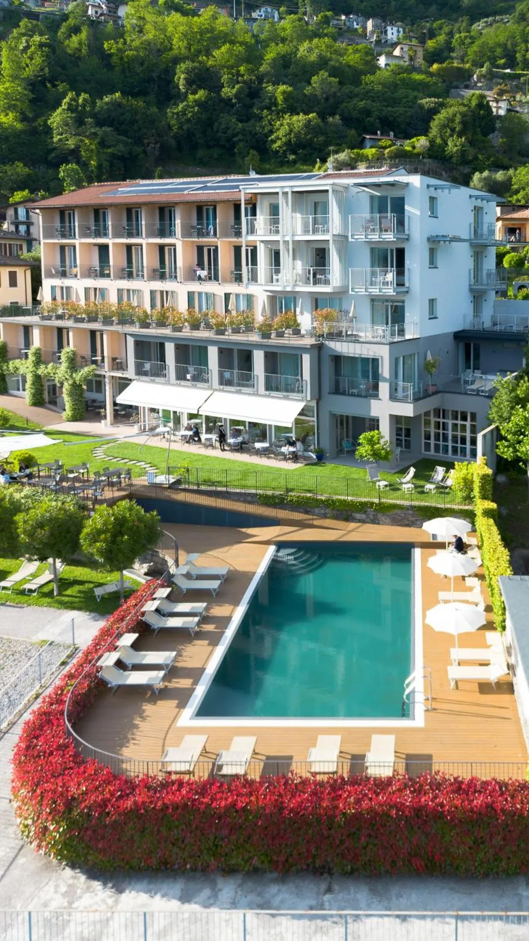 Property building in Hotel Regina