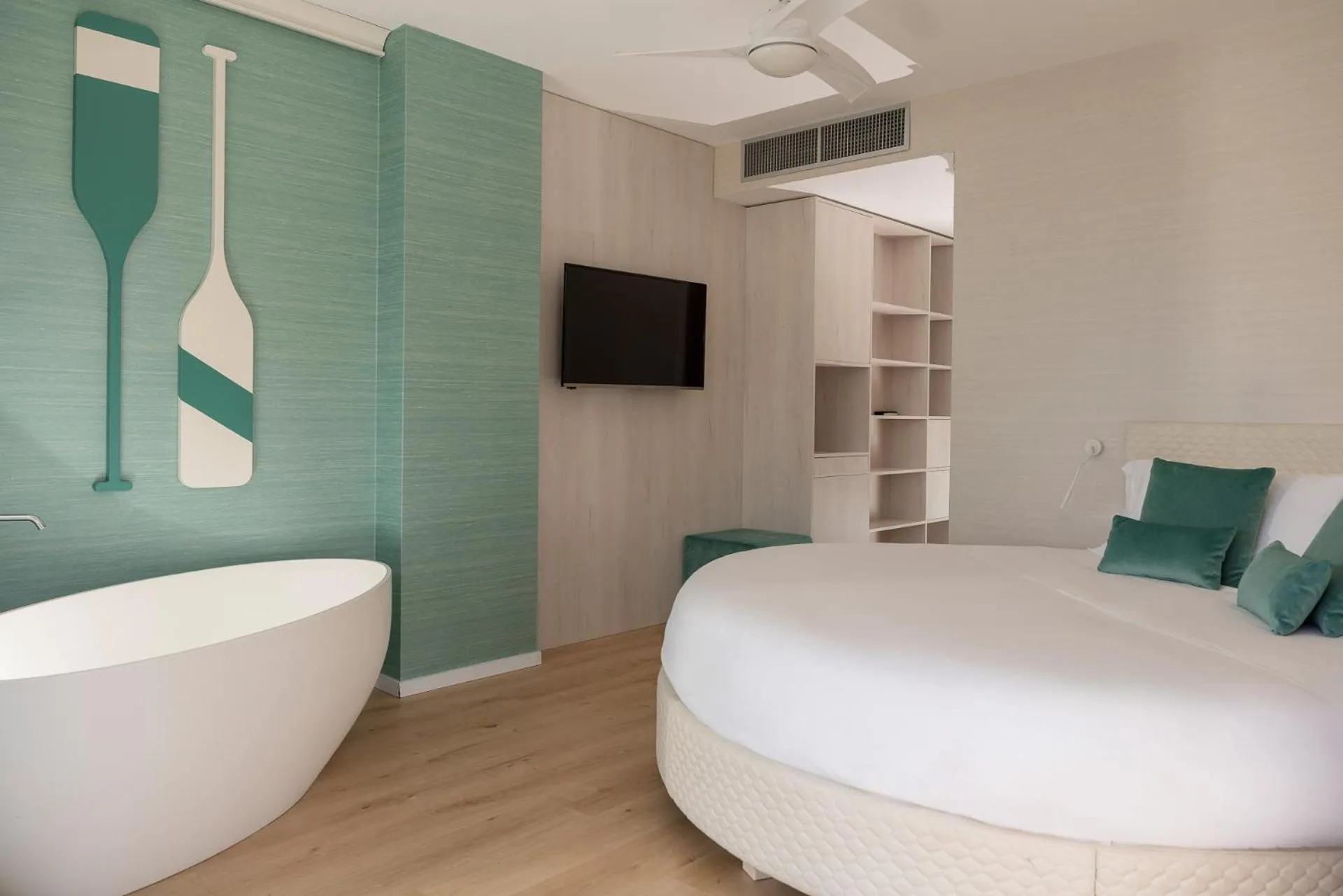 Bedroom, Bed in Hotel Regina