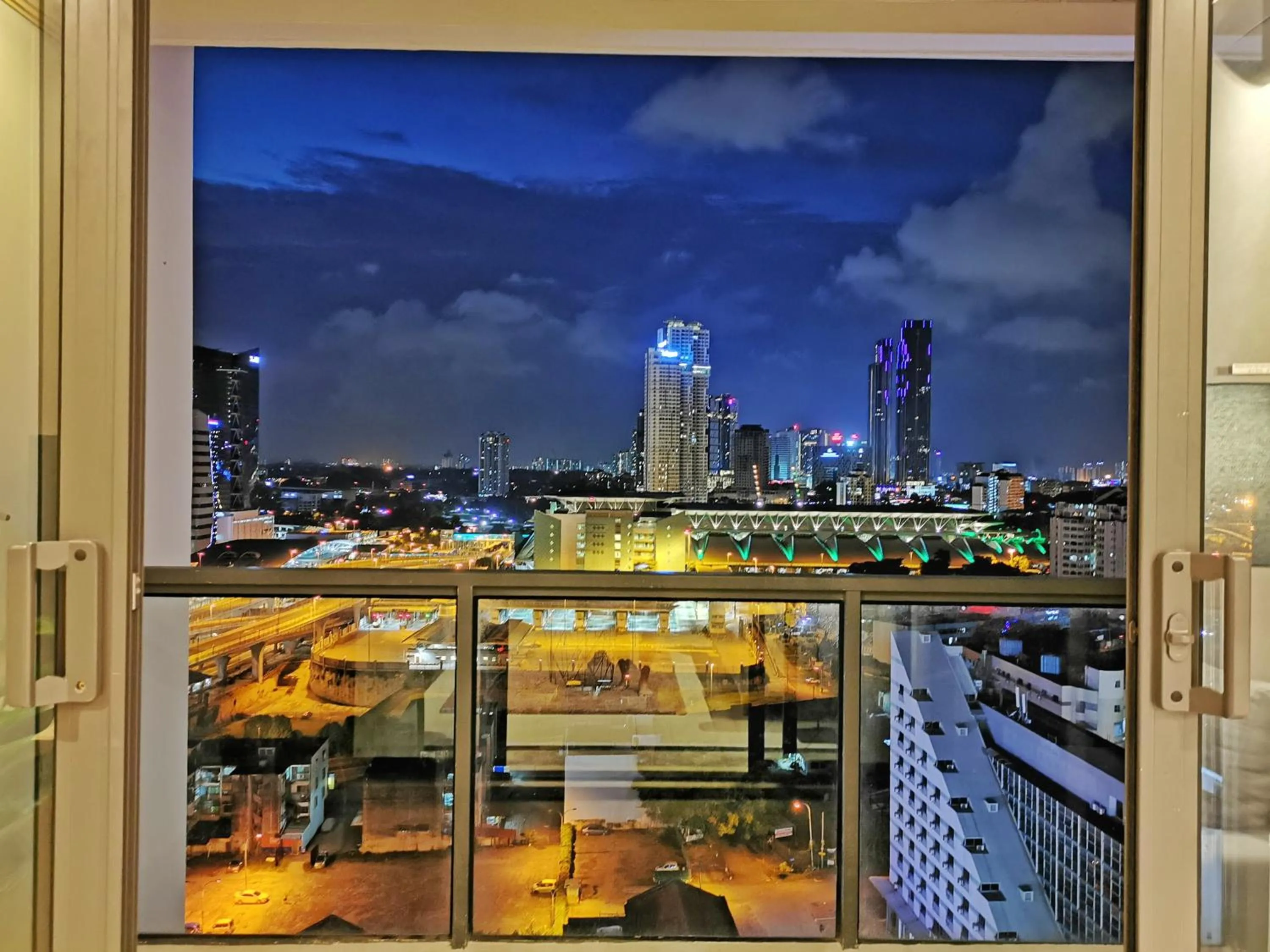 Night in Yussy Homestay at R&F Princess Cove