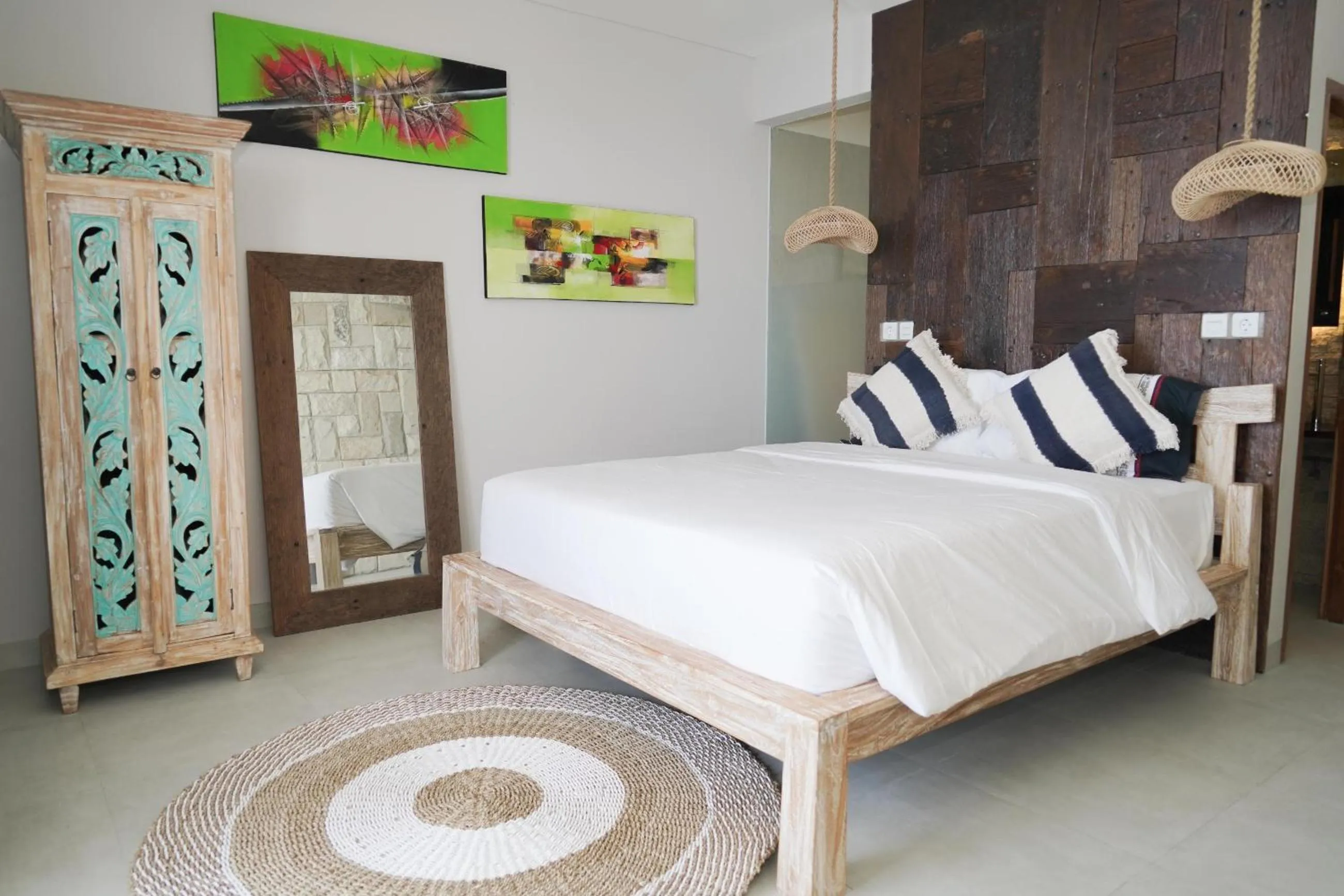 Bed in Theodor at Labuan Bajo