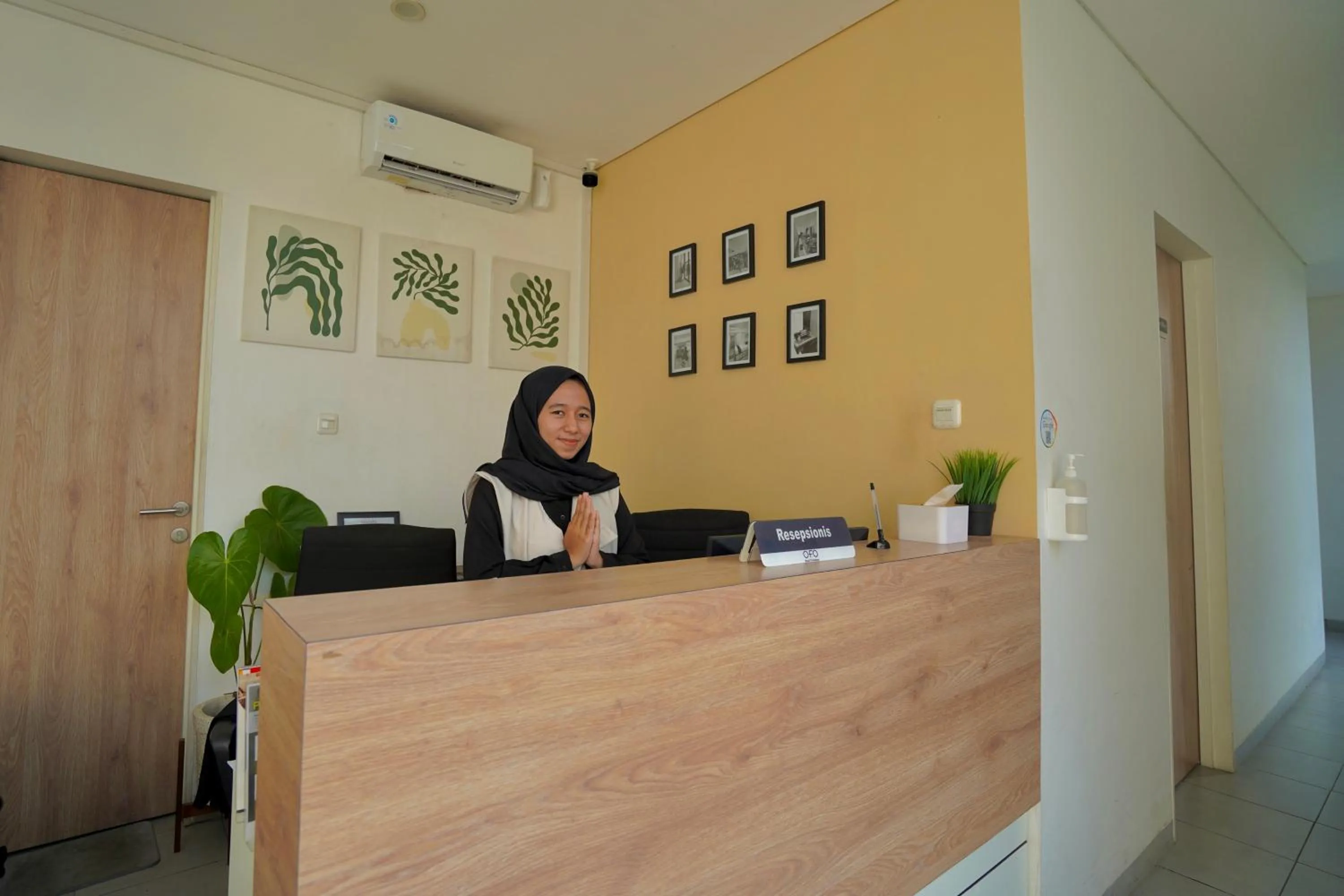 Lobby or reception in OFO Kost Premium Kampung Inggris Pare Syariah Mitra RedDoorz