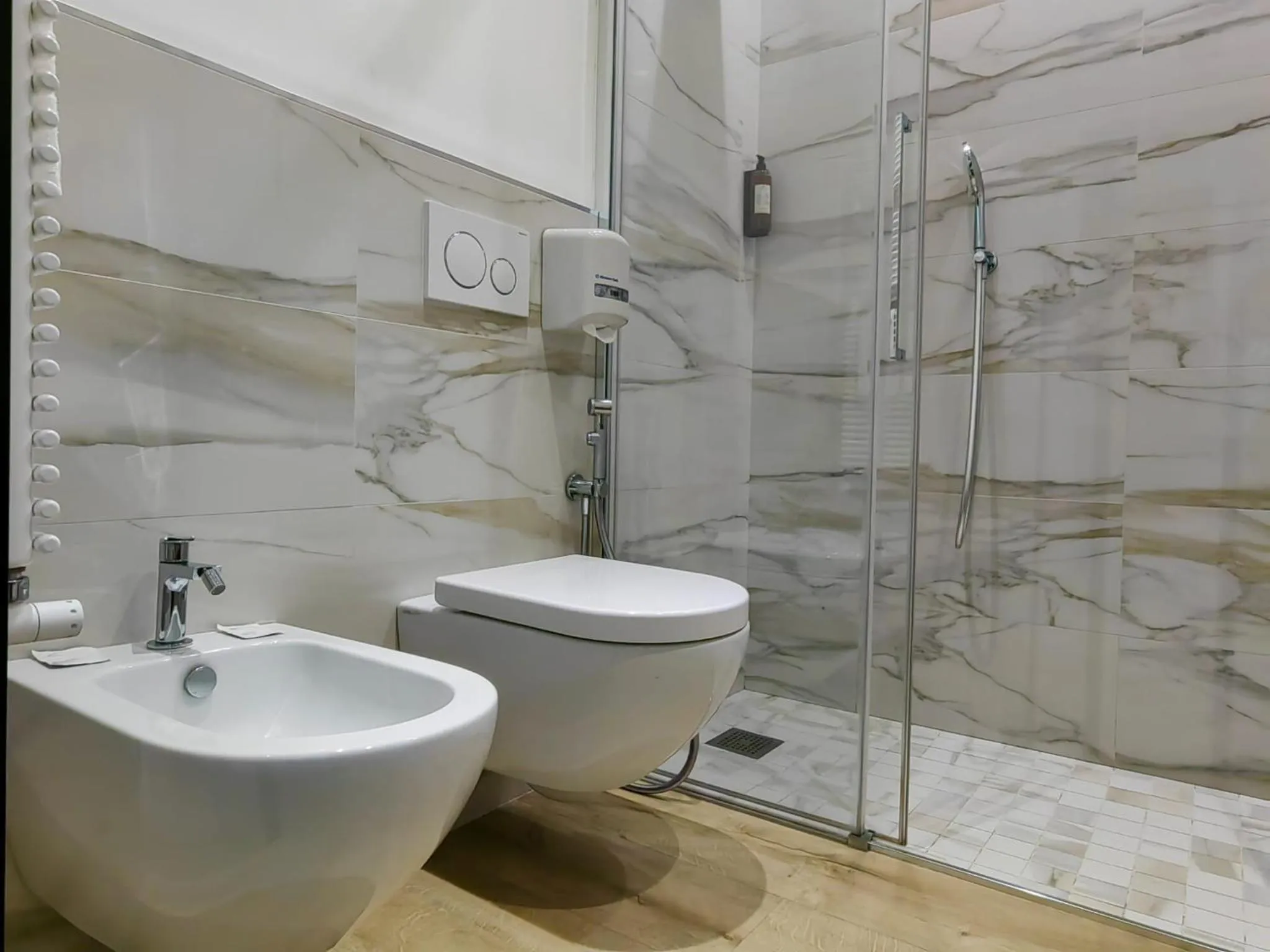 Bathroom in Hotel Ancora