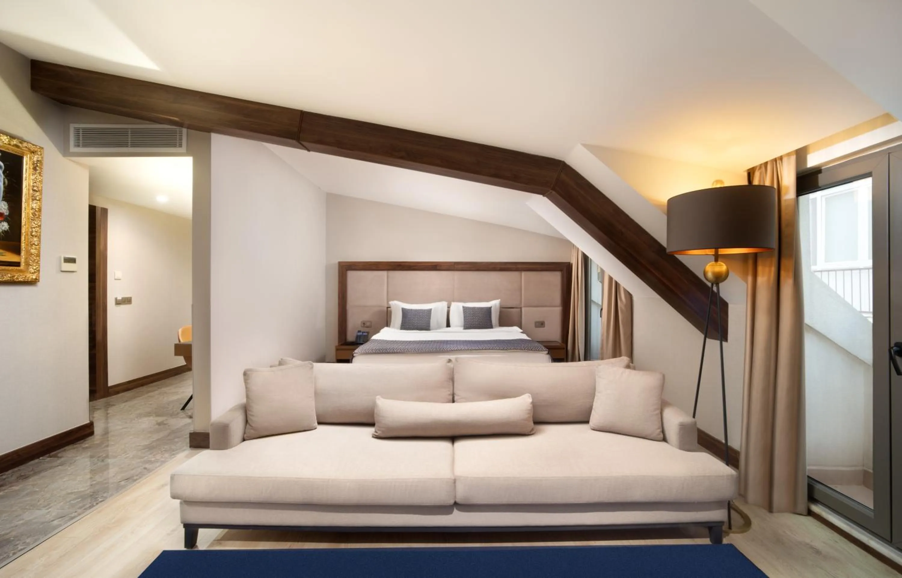 Photo of the whole room, Bed in TRYP By Wyndham Istanbul Sisli Hotel