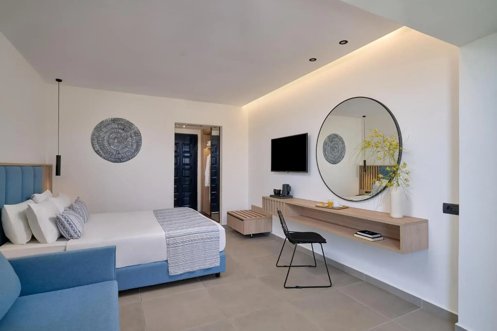 Deluxe Triple Room in Blue Sea Holiday Village Deluxe Triple Room in Blue Sea Holiday Village