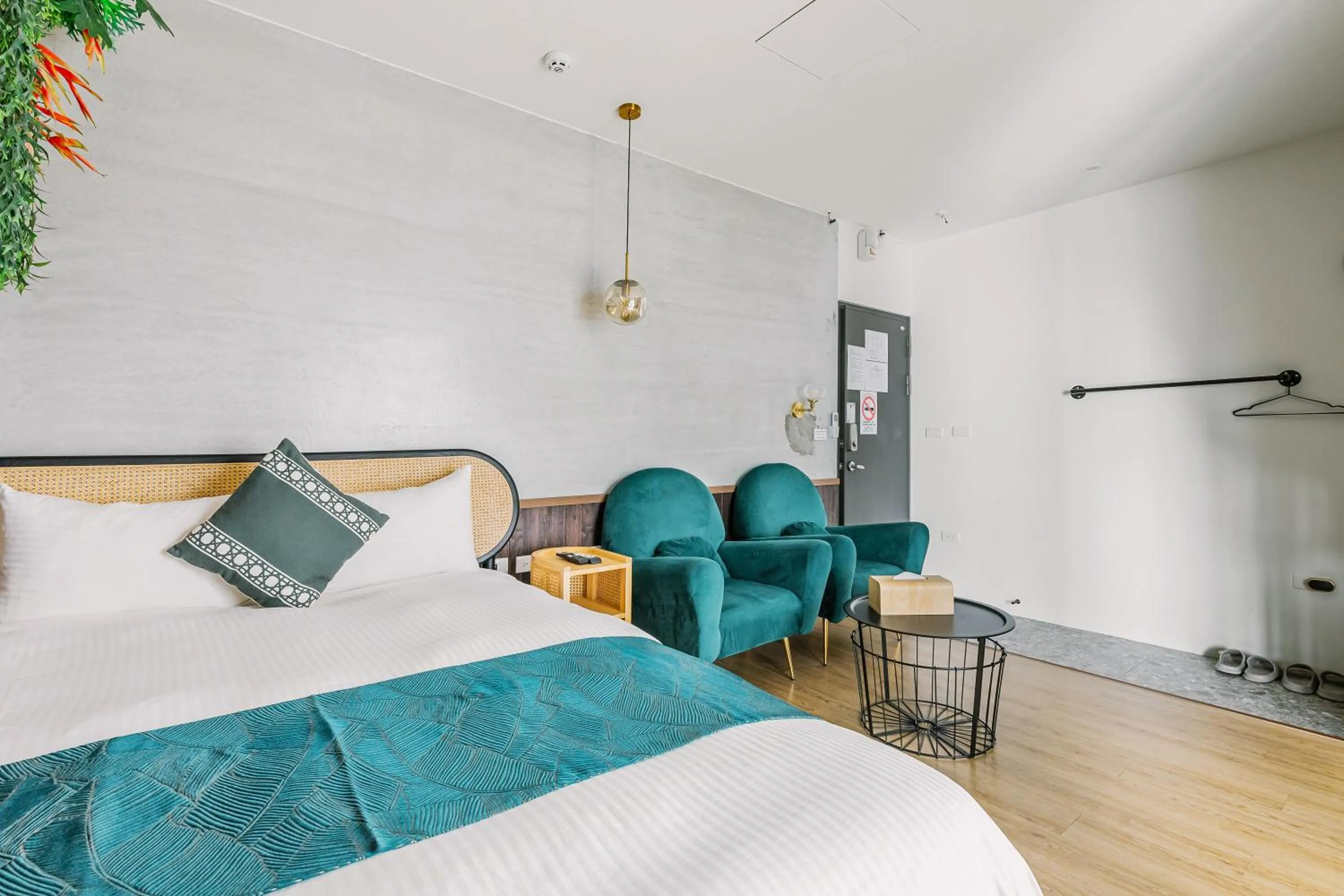 Photo of the whole room in Nan Nan