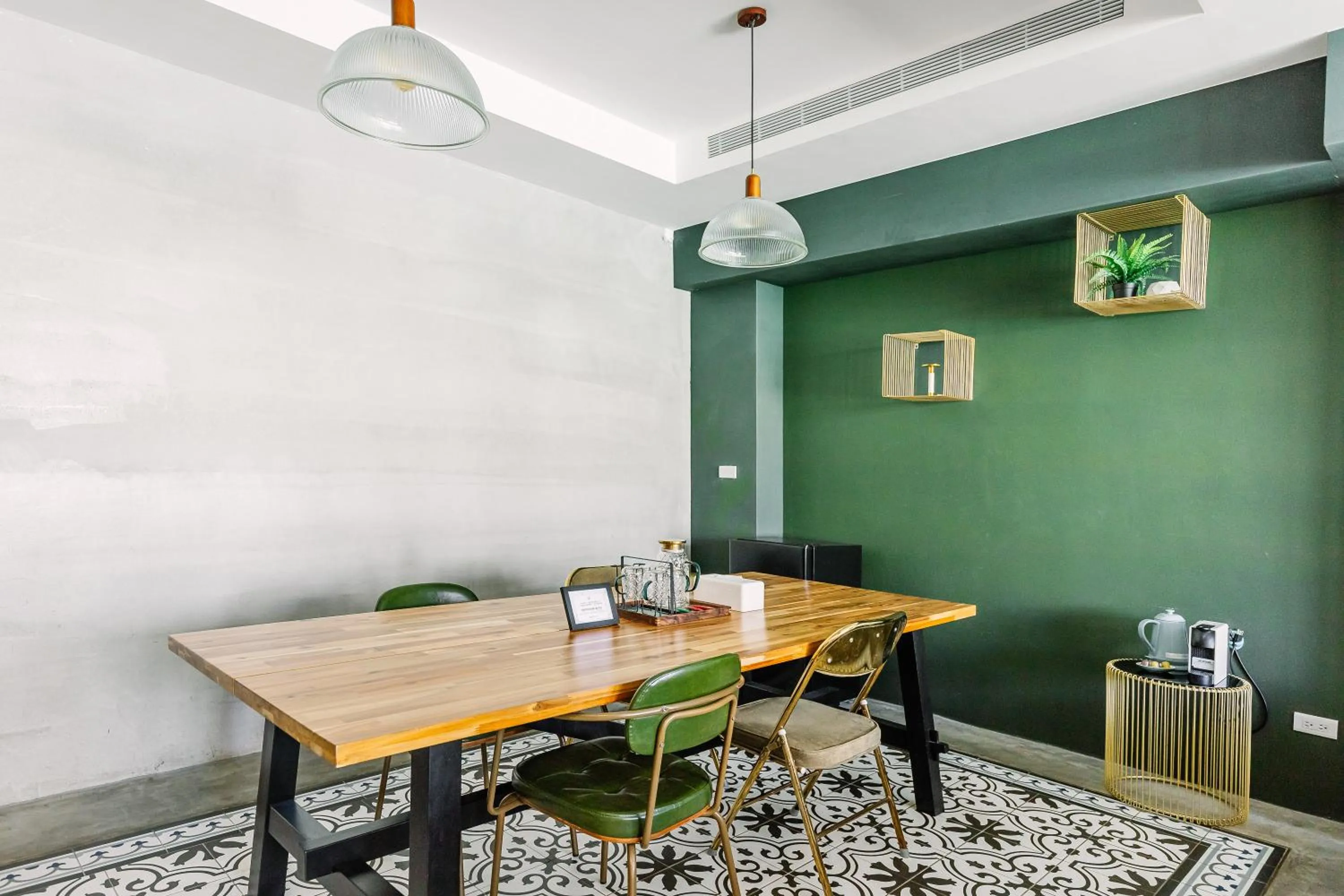 Seating area in Nan Nan