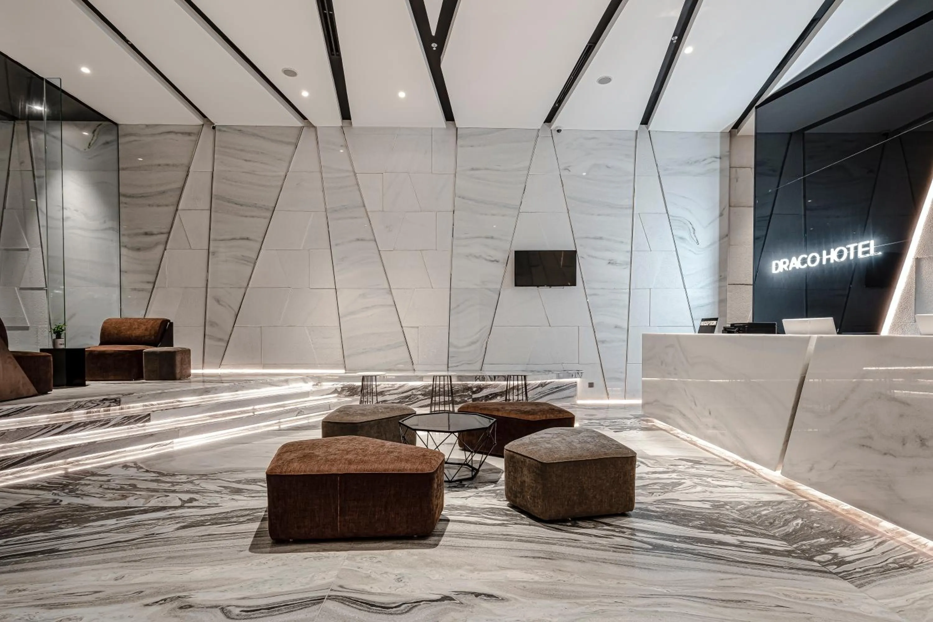 Lobby or reception in Draco Hotel & Suites