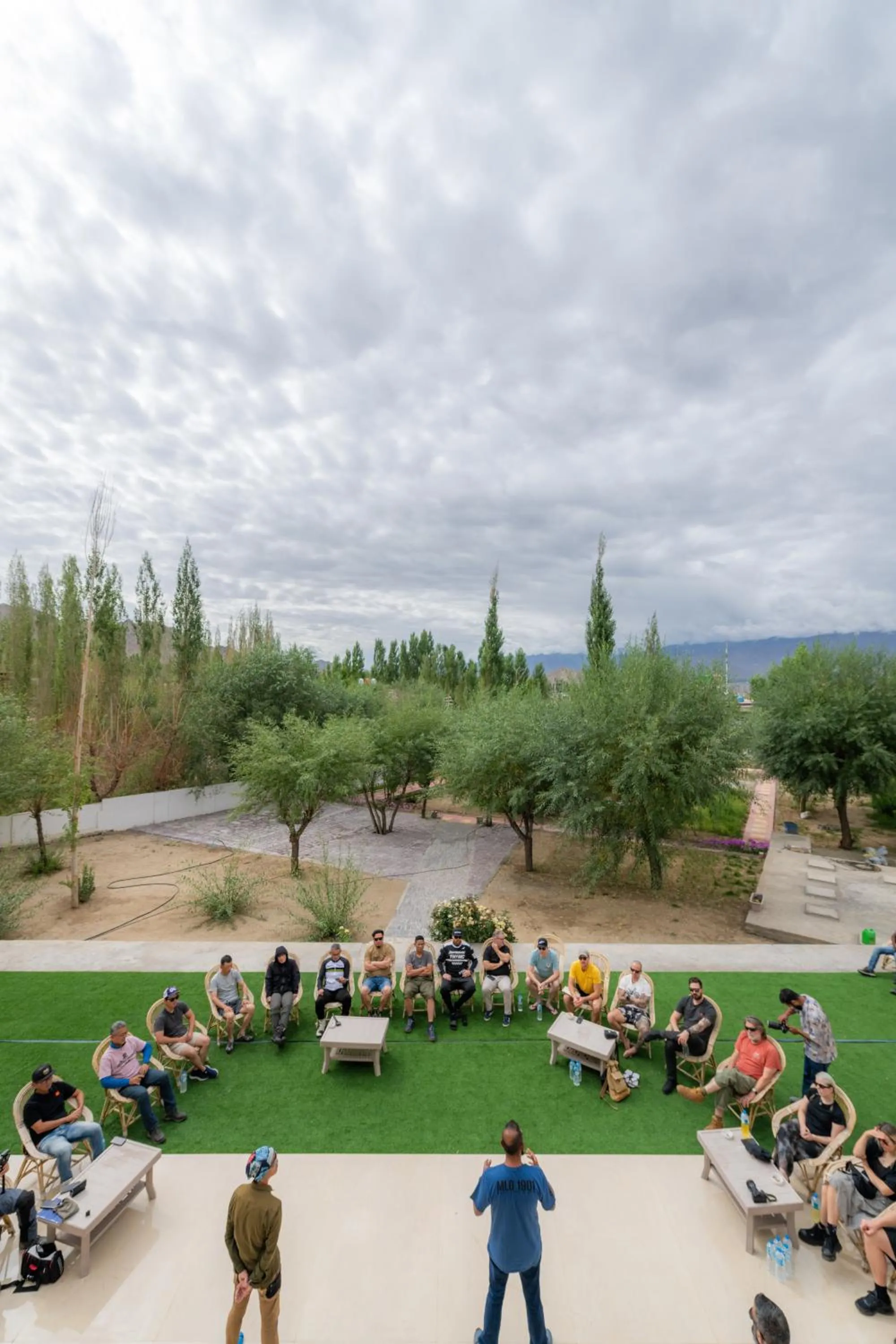 Inner courtyard view in Hotel Deskitsal