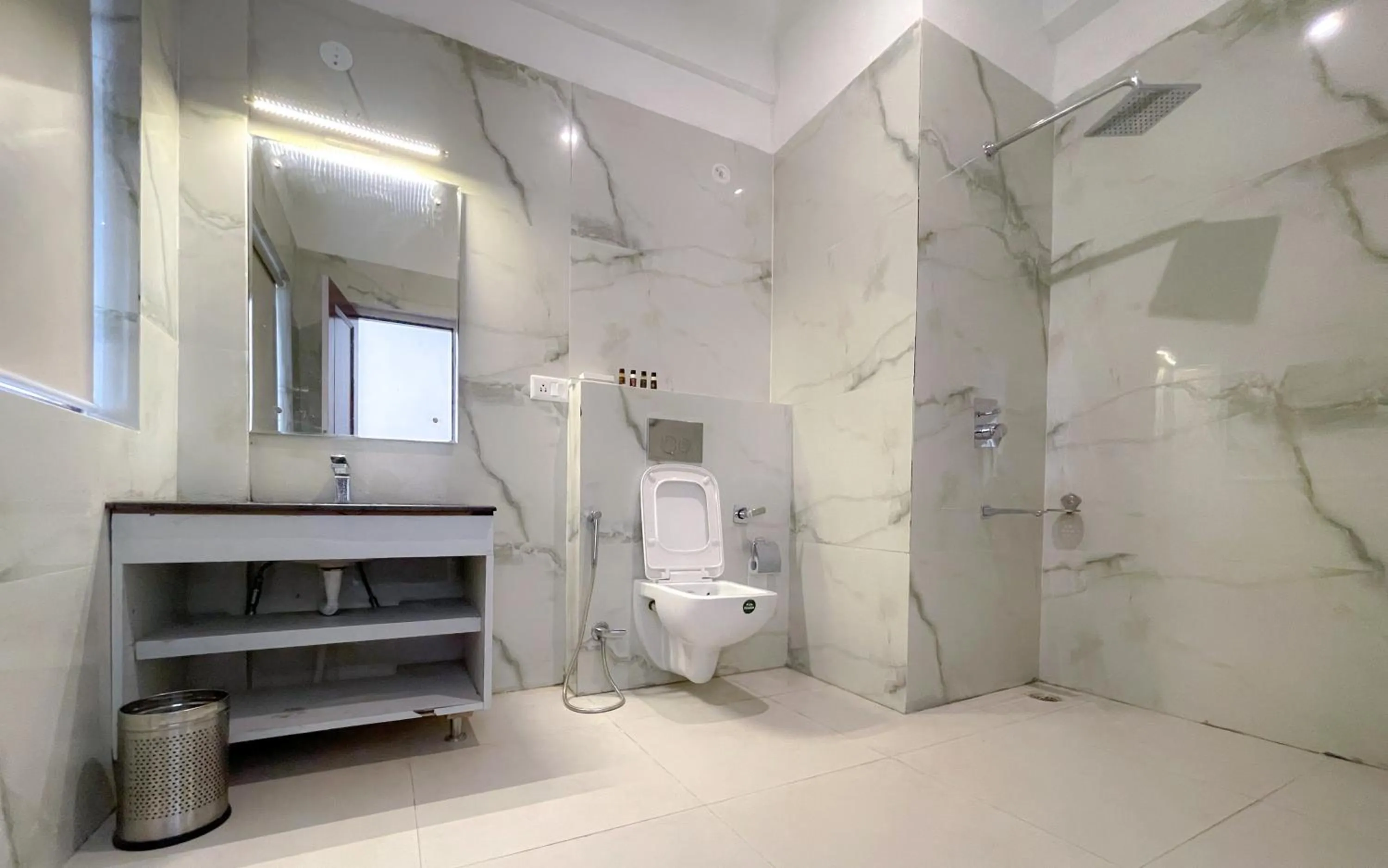 Bathroom in Hotel Deskitsal