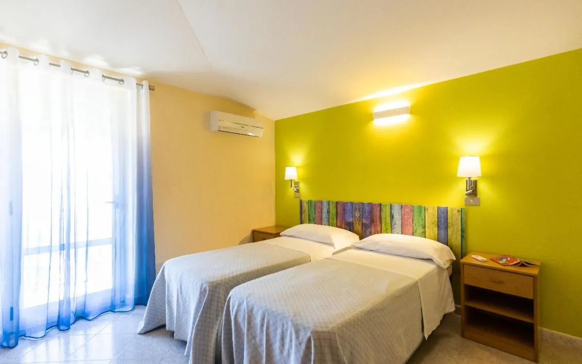 Bed in Tonicello Hotel Resort & SPA