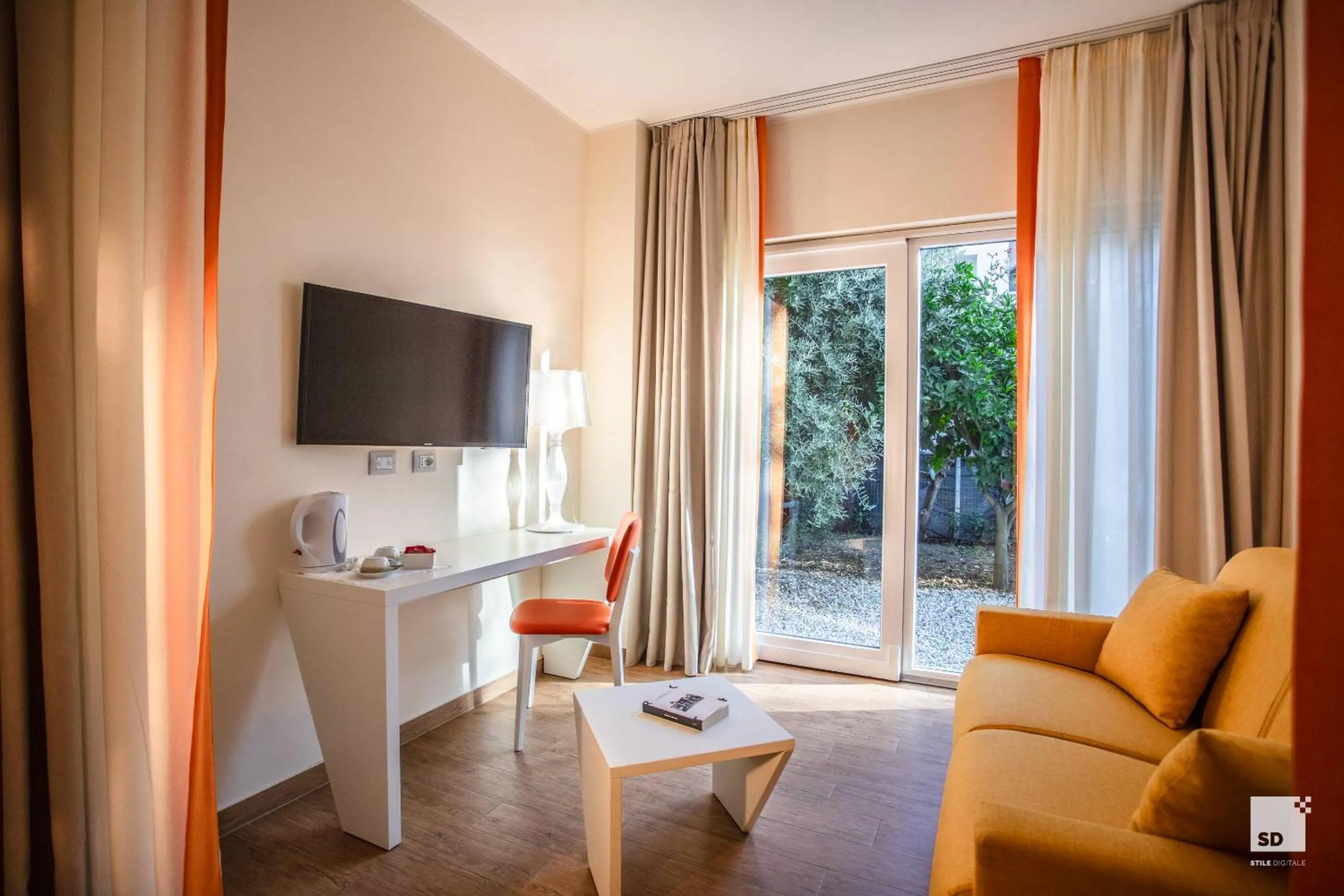 Communal lounge/ TV room in Tonicello Hotel Resort & SPA