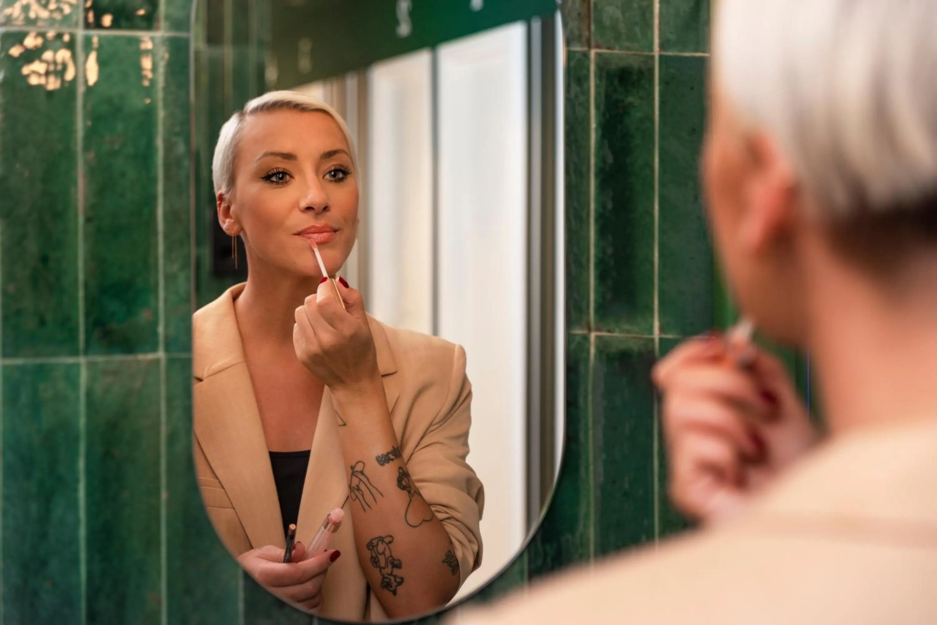 People in Coeo Pod Hostel Beatas