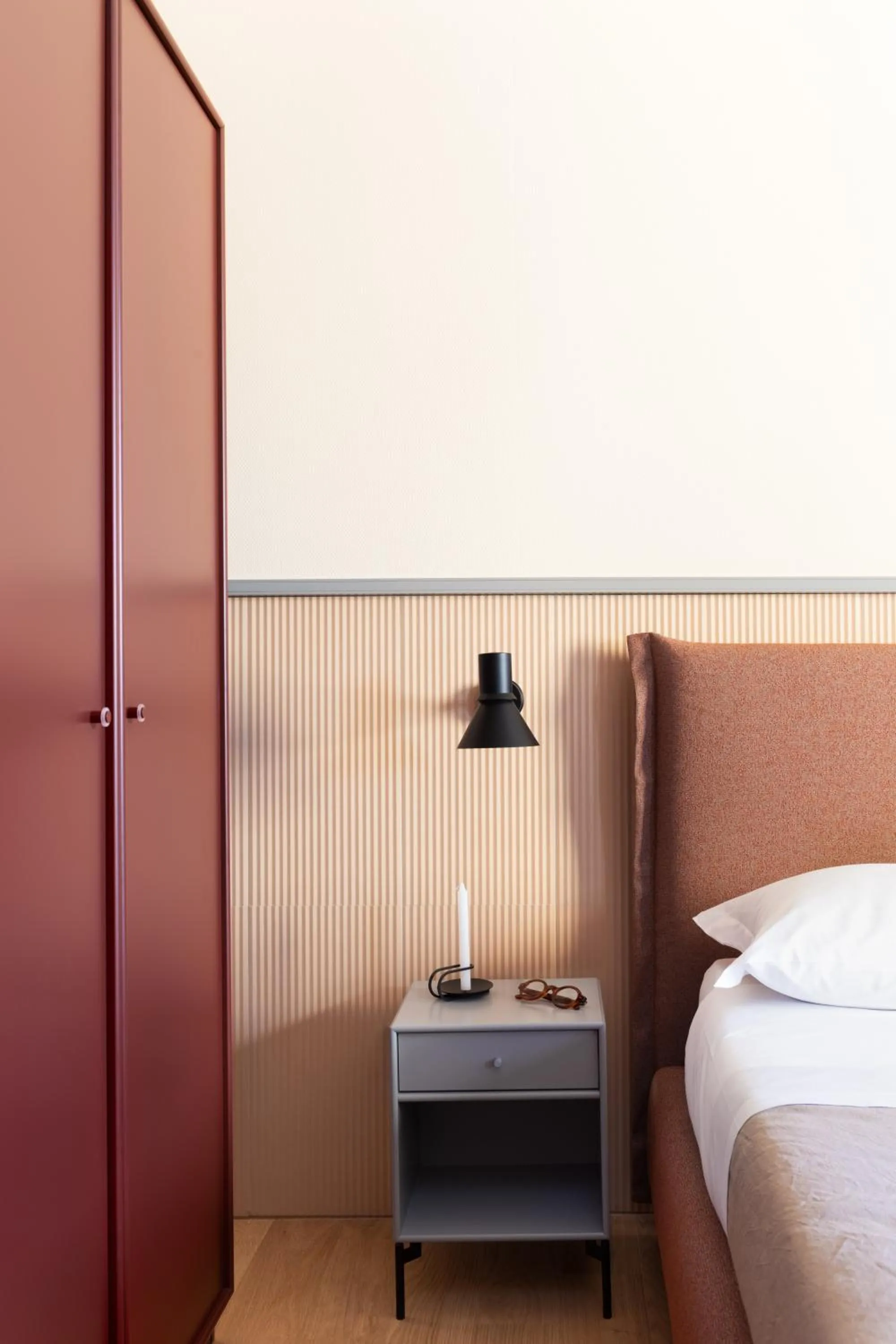 Bed in Hotel Colosseum