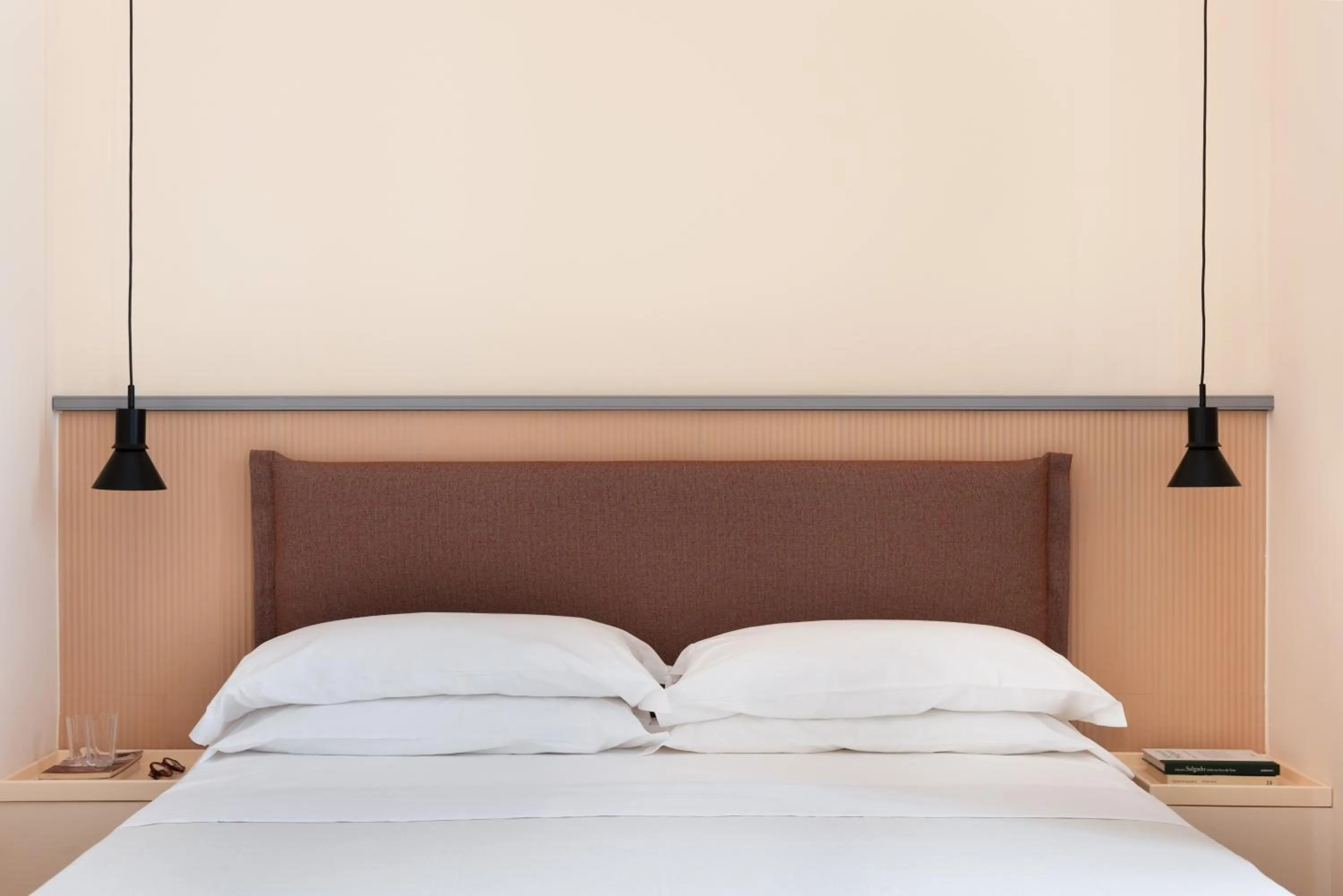 Bed in Hotel Colosseum