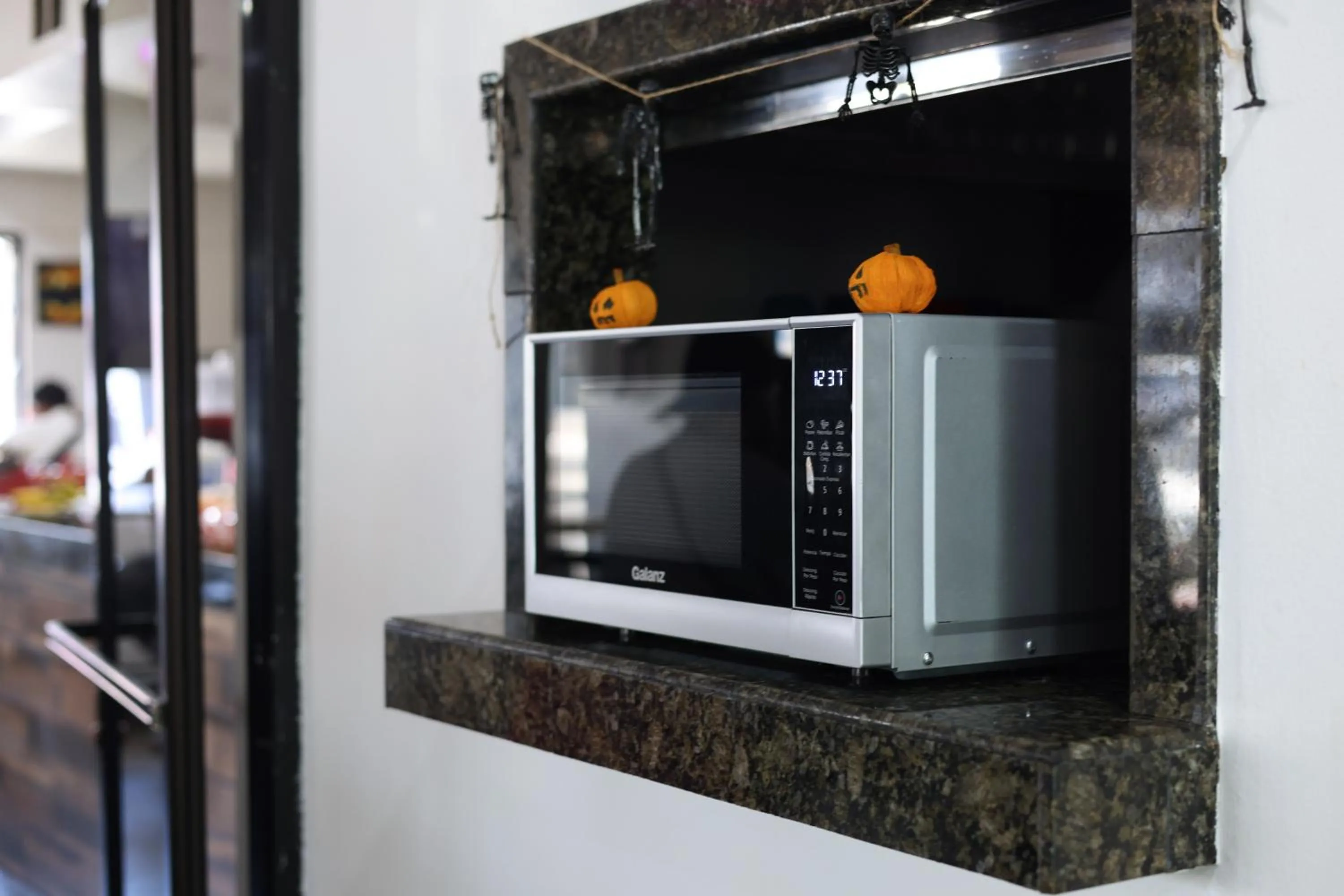 microwave in Hotel Aqua Rio