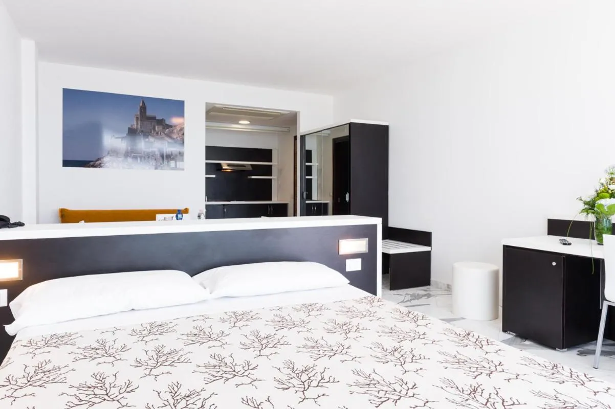 Other, Bed in Hotel Rondine