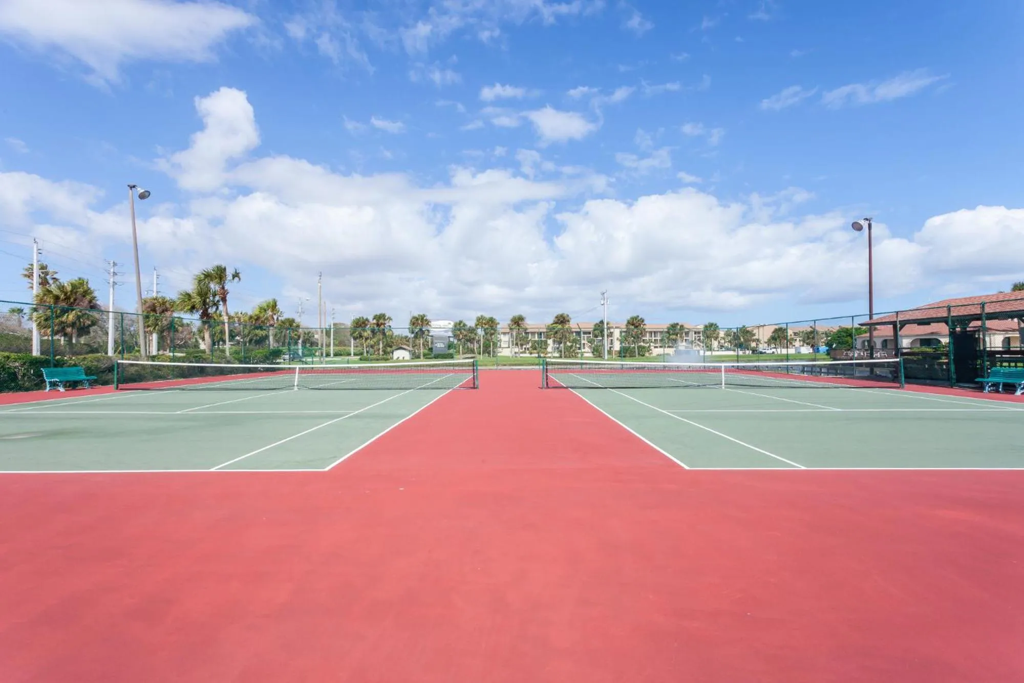 Tennis court in Ocean Racquet 5116