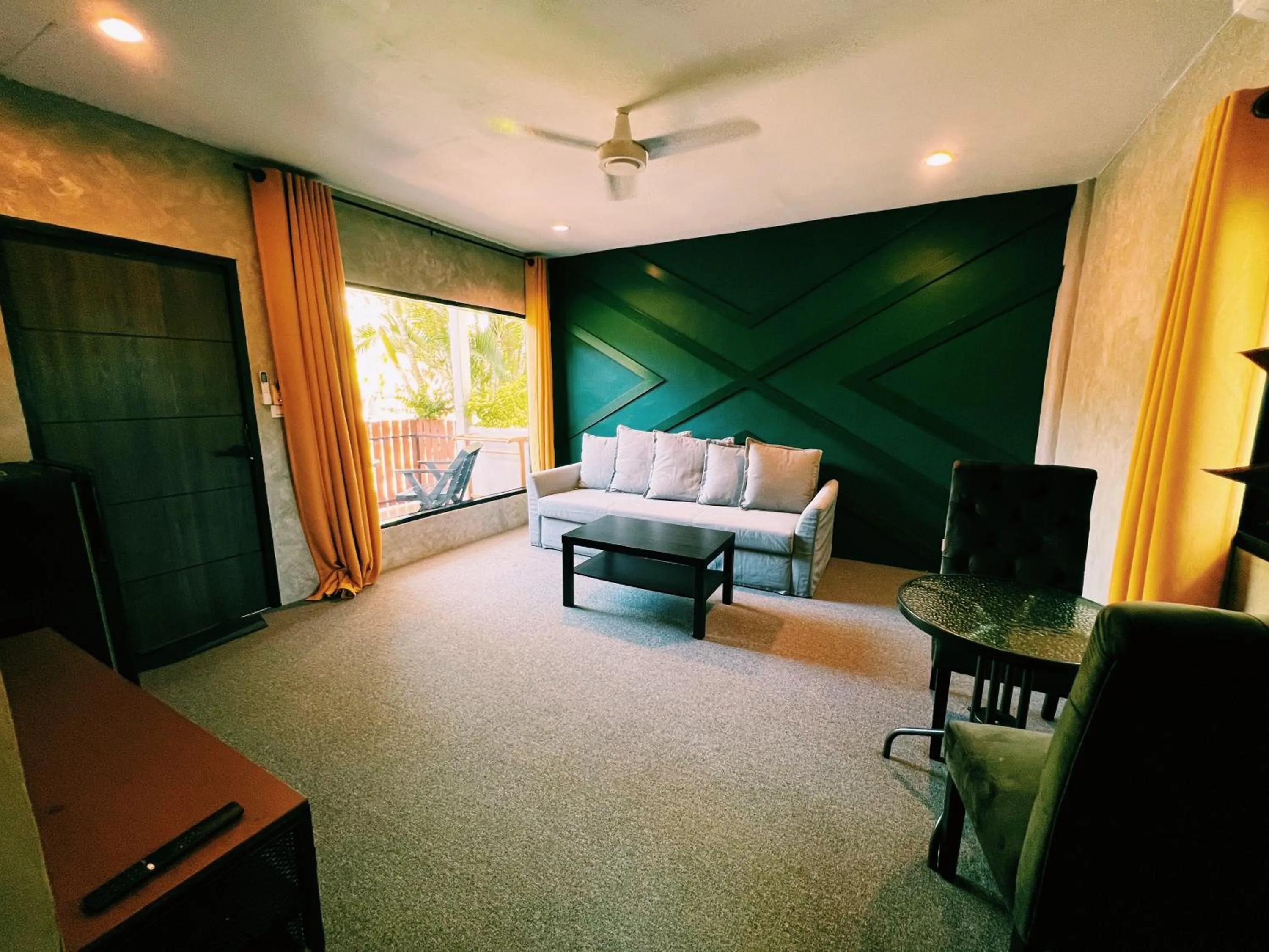 Living room in ViVi Hotel Resort