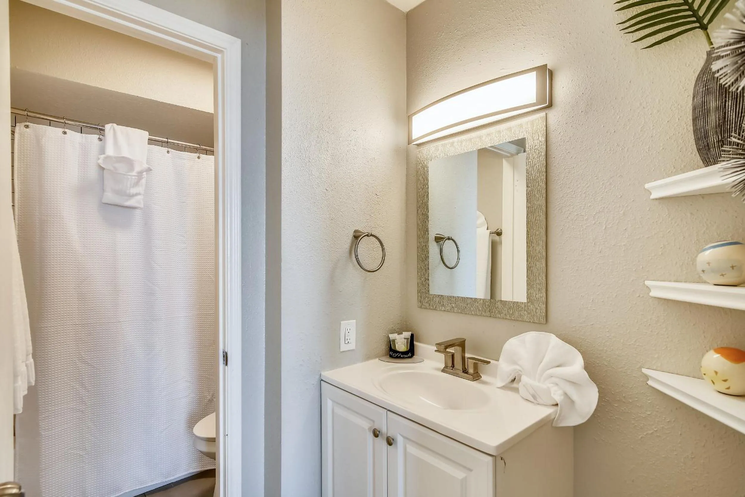 Victorian 8301-Vista View