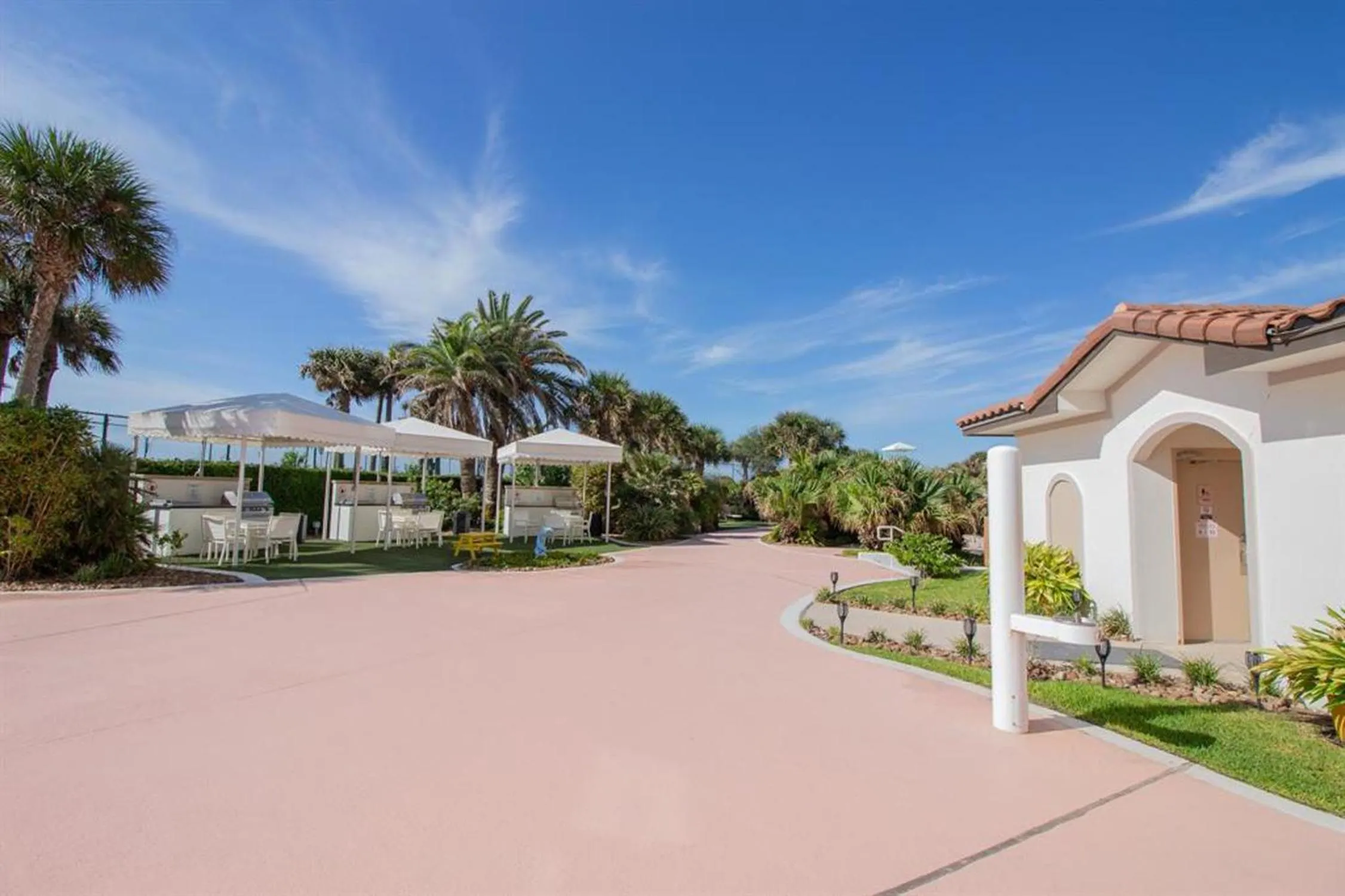 Property building in Diamond Beach 708-Kohinoor