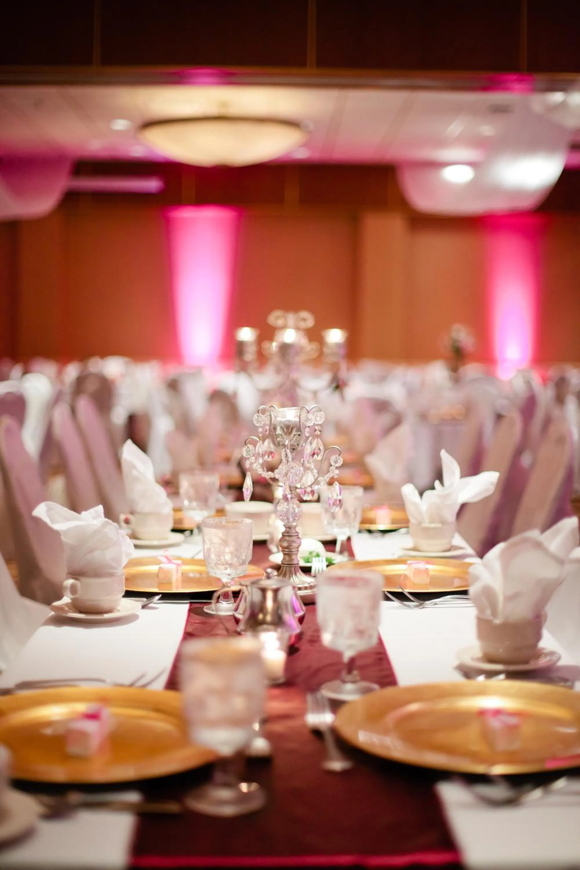 Restaurant/places to eat in Hotel Mead Resorts & Conventions Center