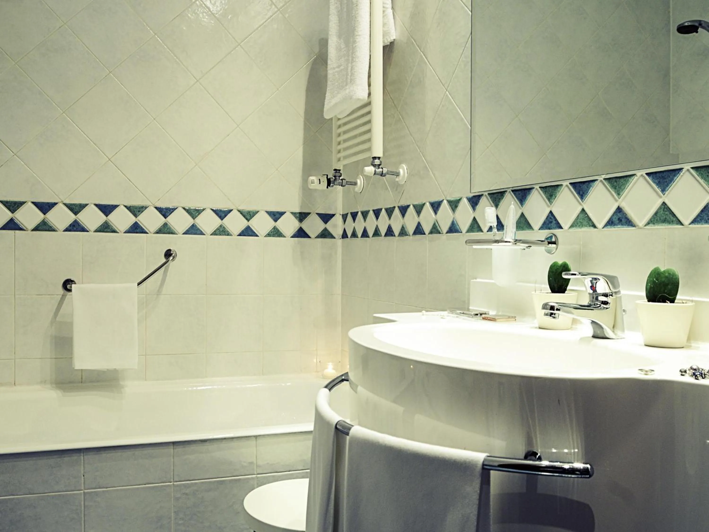 Bedroom in Mercure Genova San Biagio