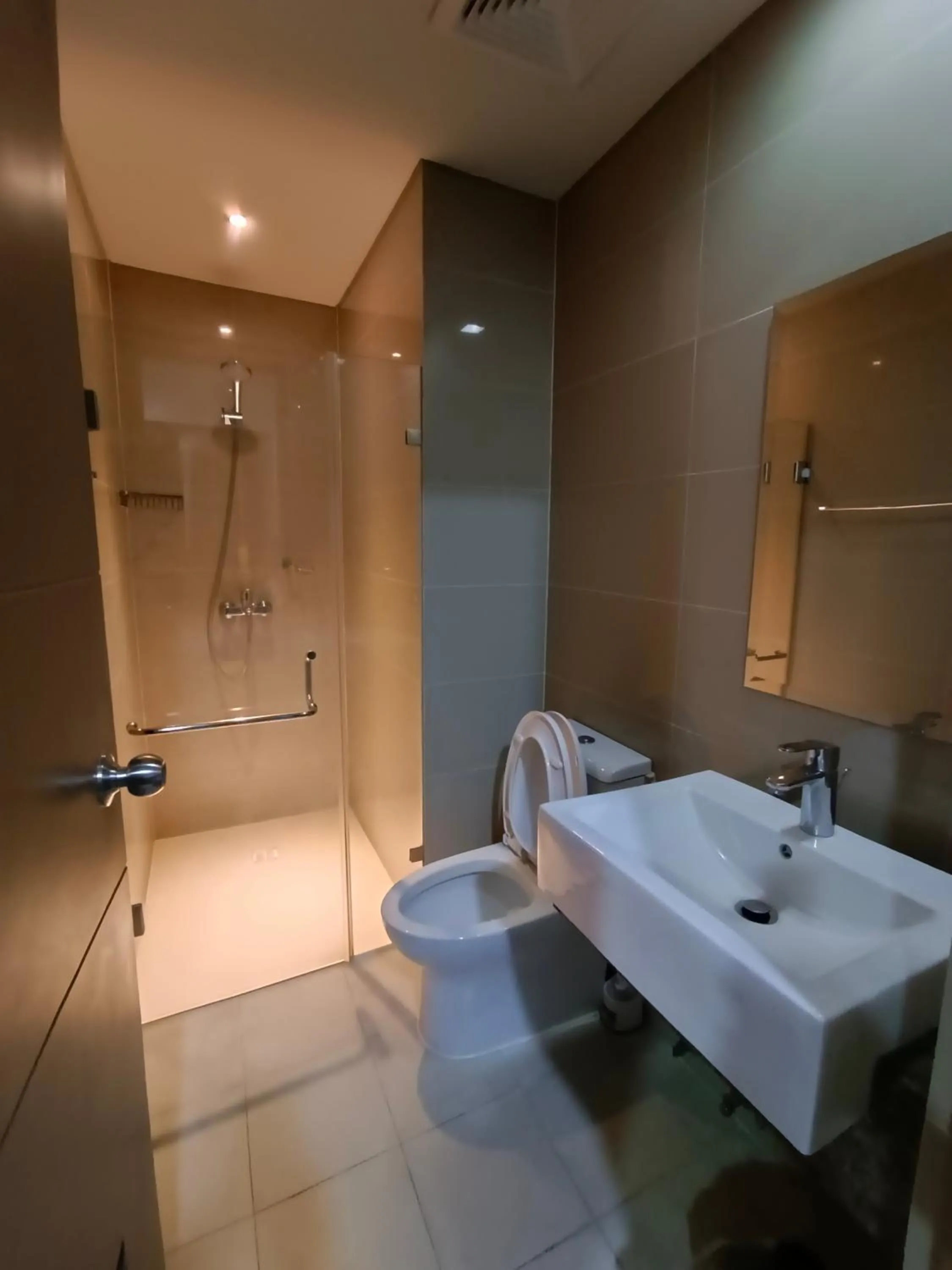 Bathroom in Palm Tree Two Villas