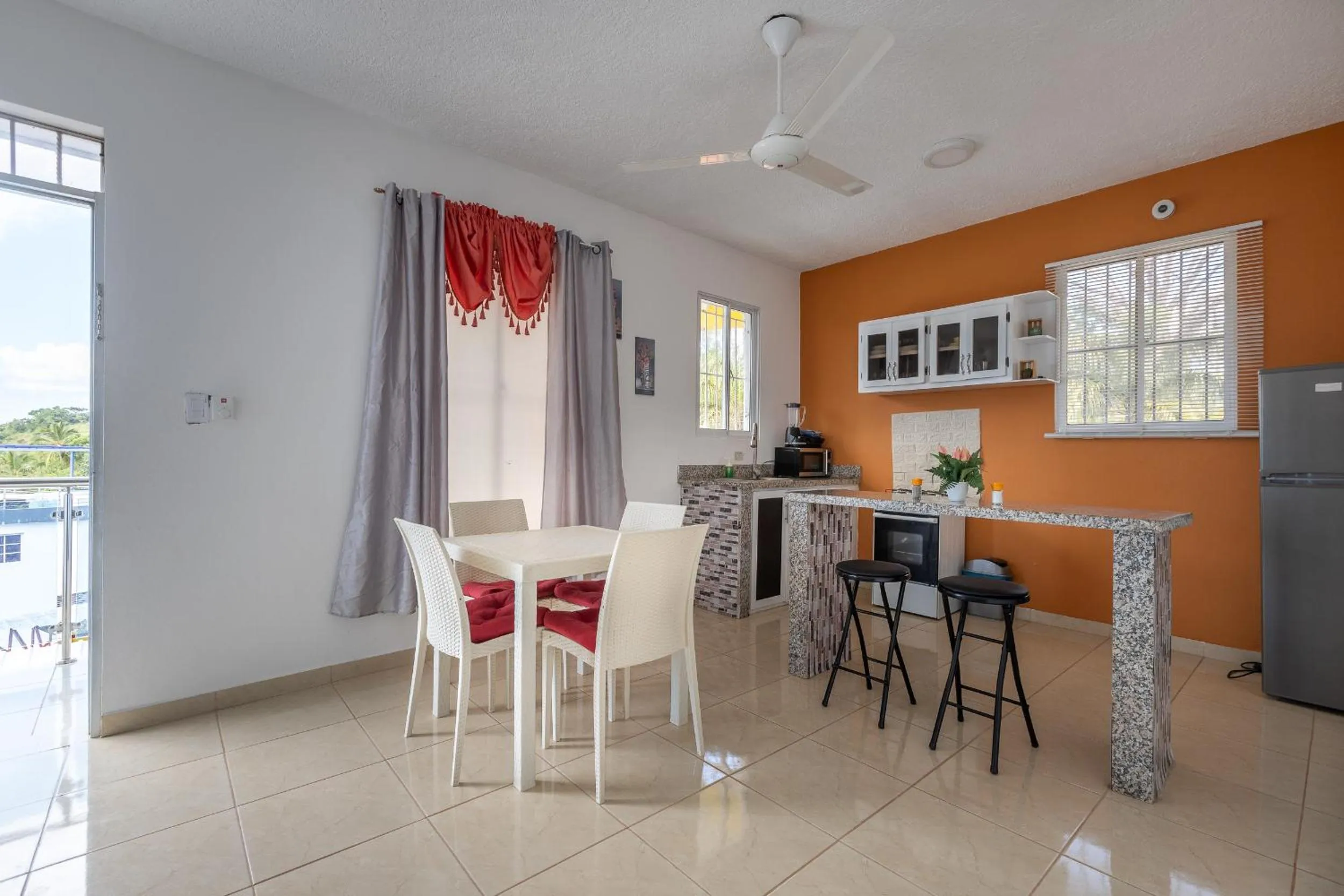 Kitchen or kitchenette in EDMA APARTAHOTEL