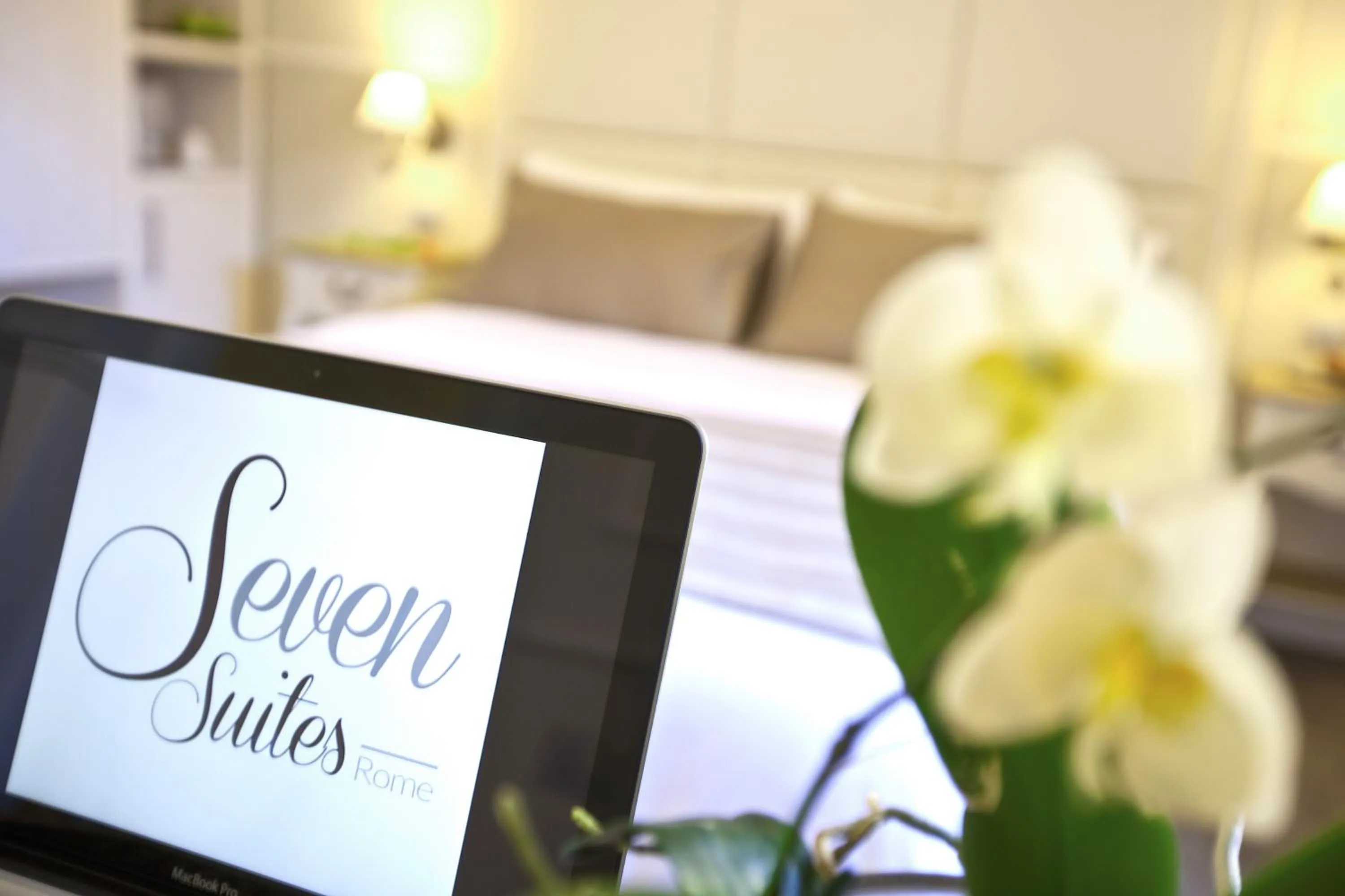 Decorative detail, Bed in Seven Suites