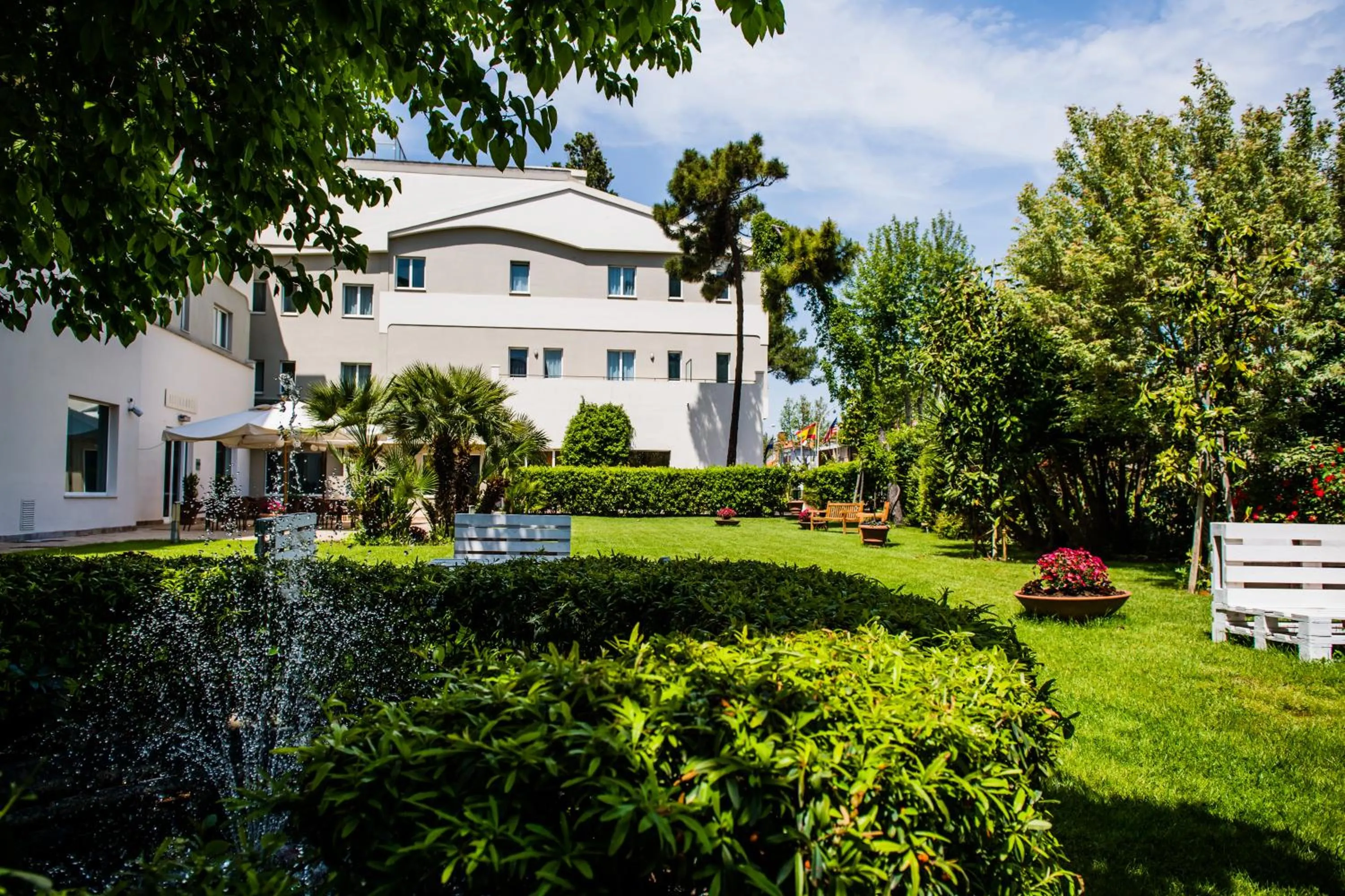 Garden, Property Building in PHI Park Hotel Alcione