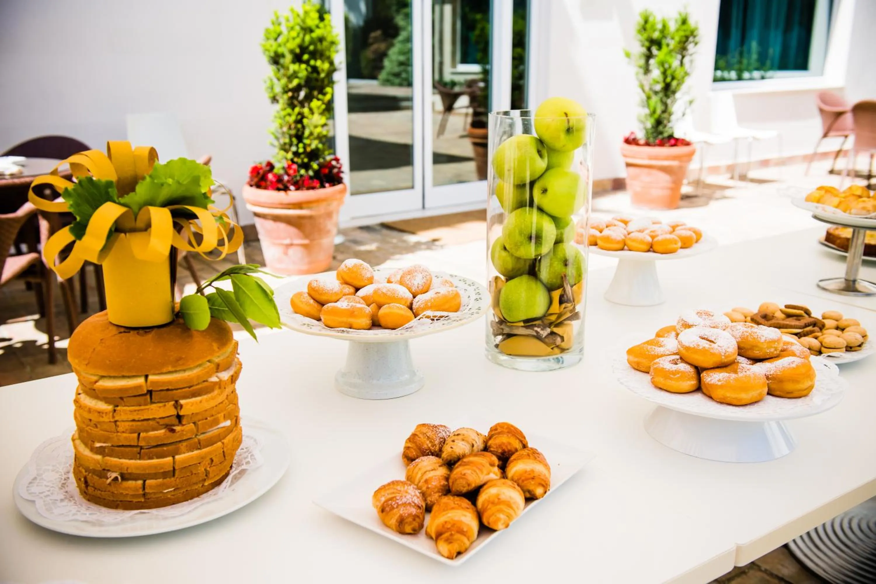 Meals in PHI Park Hotel Alcione