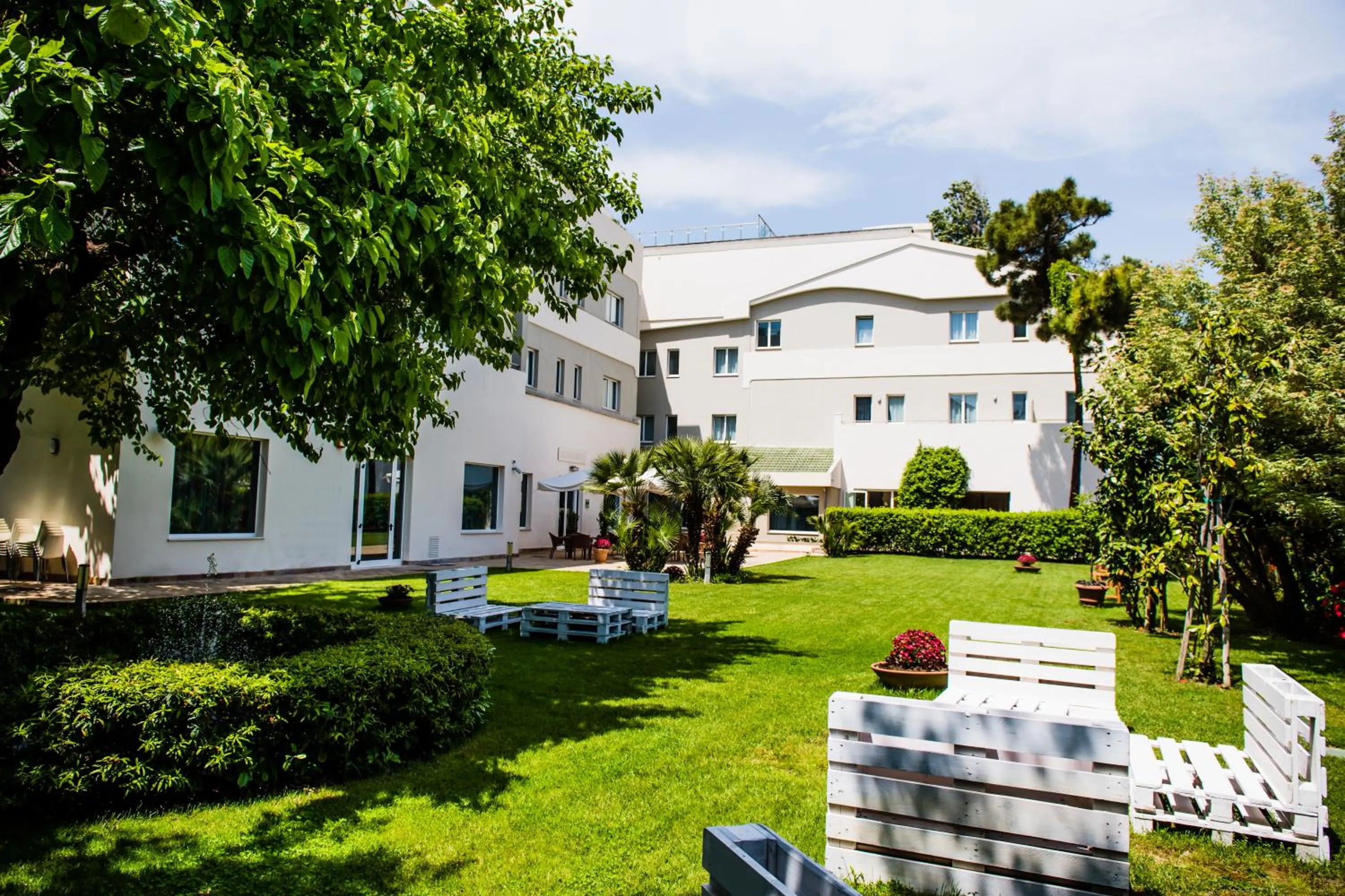 Property Building in PHI Park Hotel Alcione