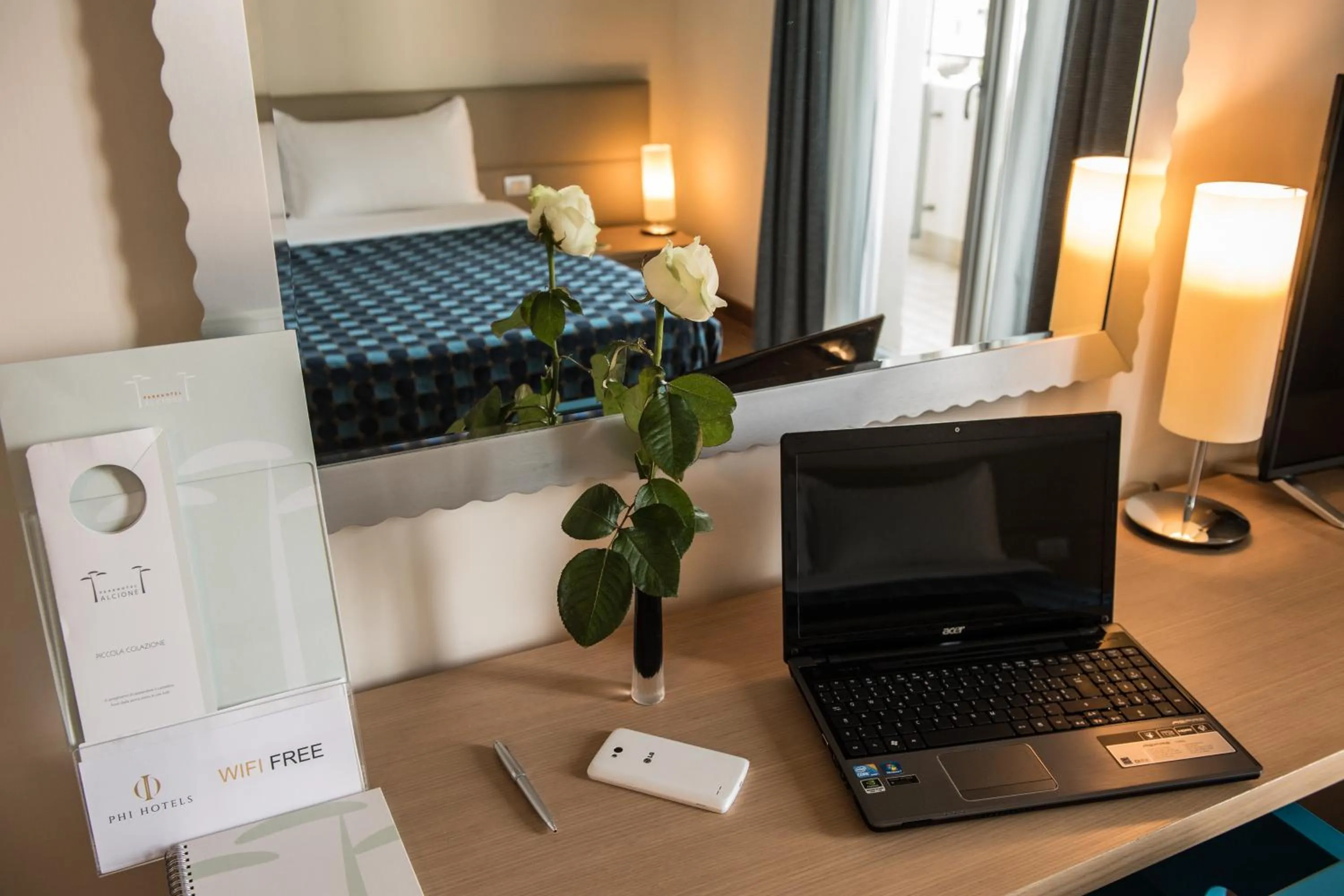 Decorative detail, TV/Entertainment Center in PHI Park Hotel Alcione