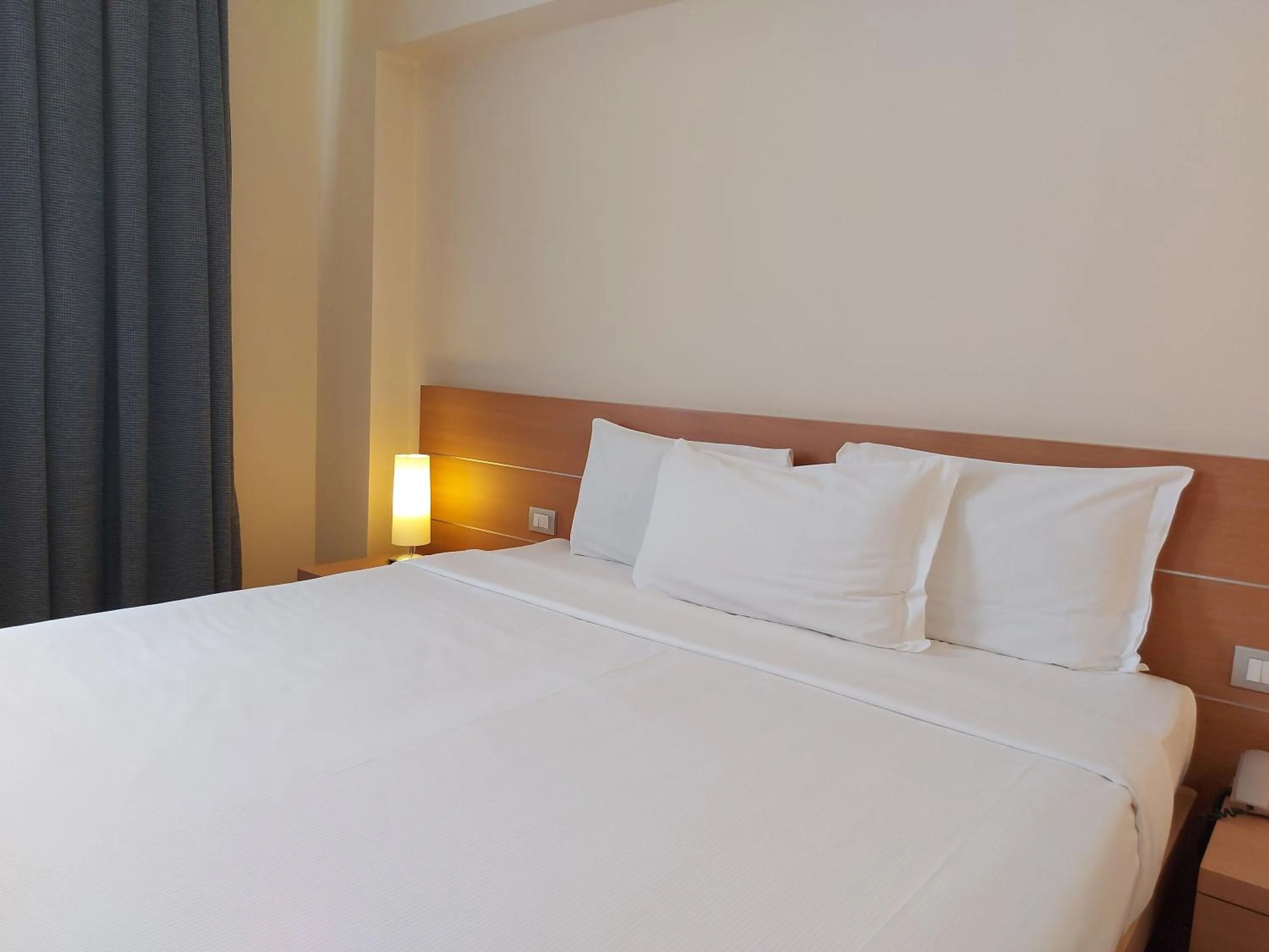 Bed in PHI Park Hotel Alcione