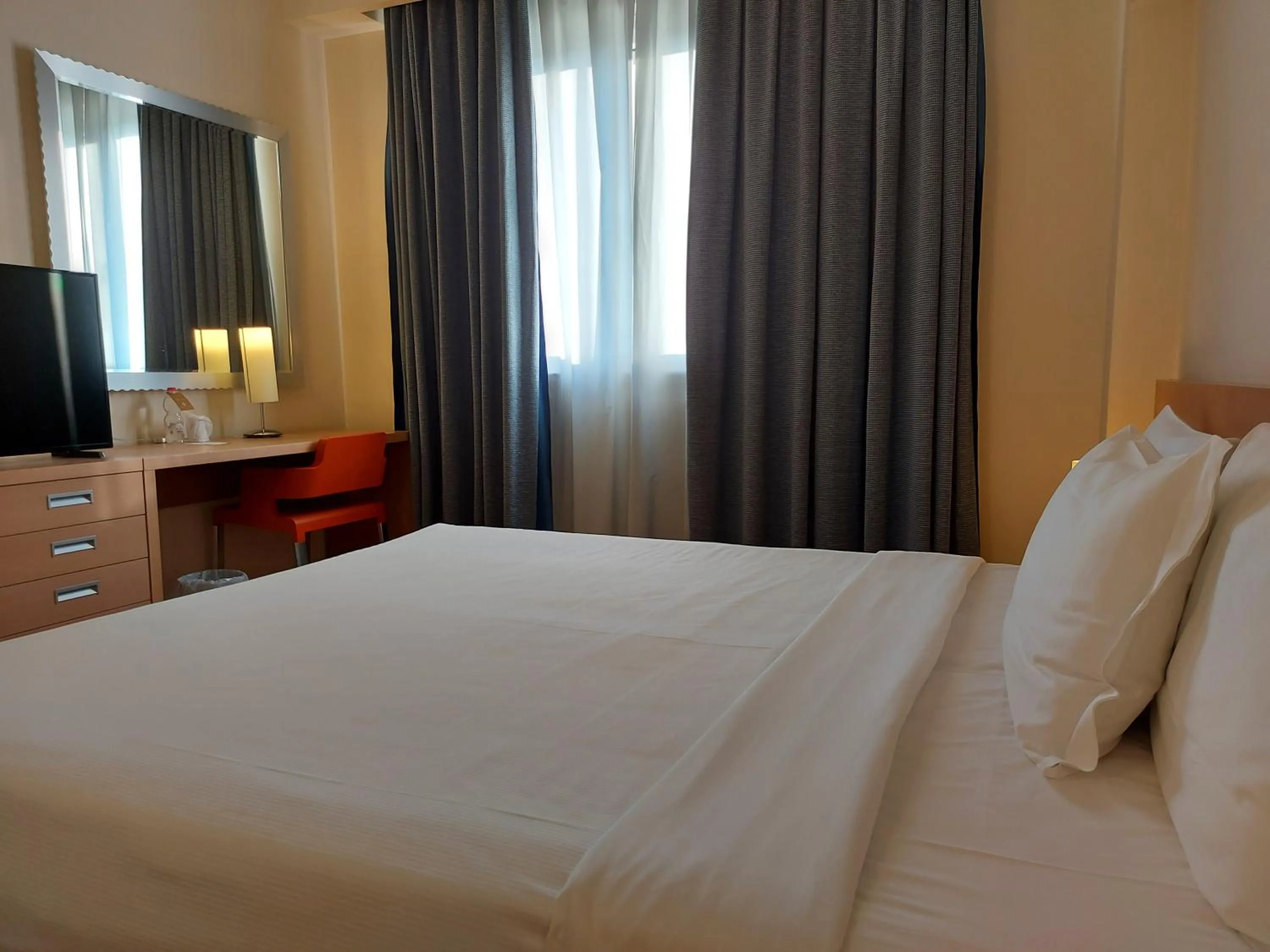 Bedroom in PHI Park Hotel Alcione