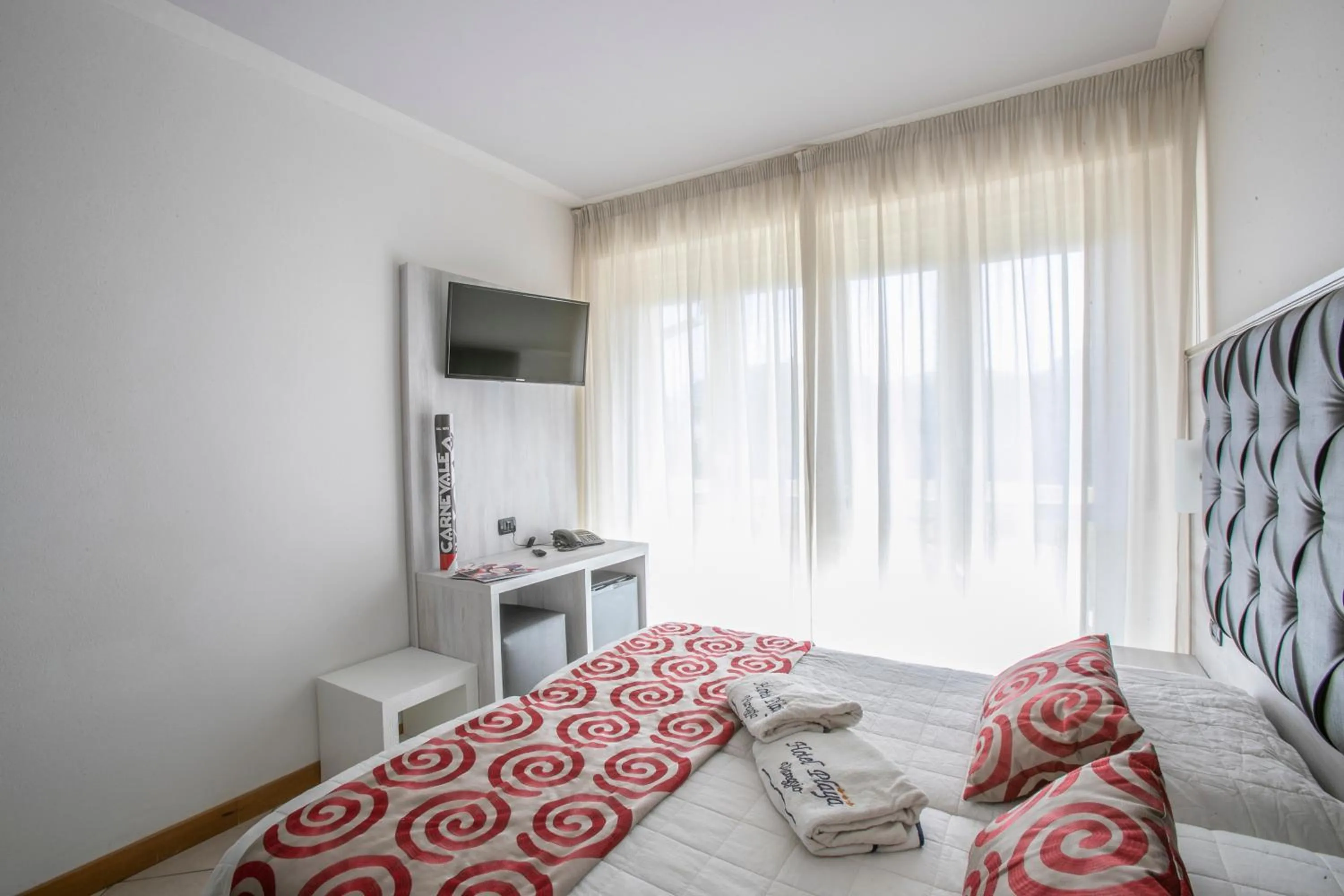 Photo of the whole room, Bed in Hotel Playa