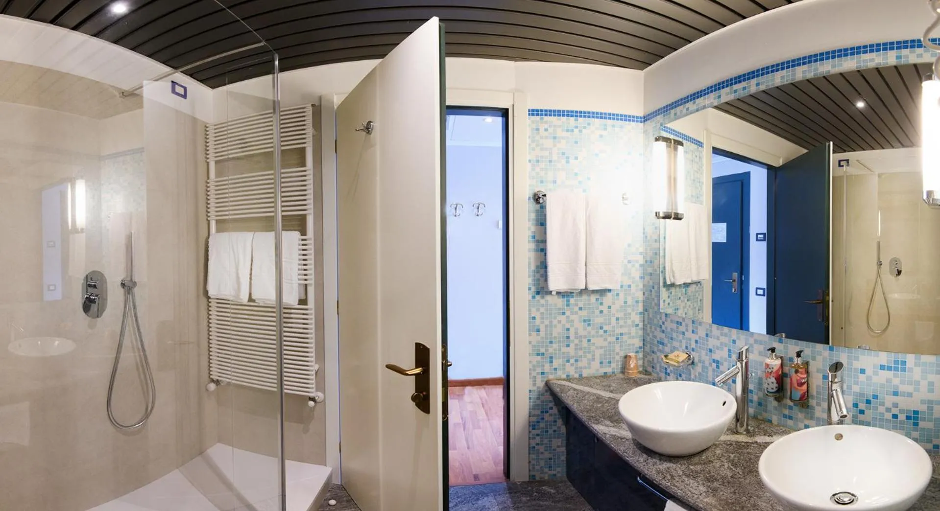 Shower in Giardinetto