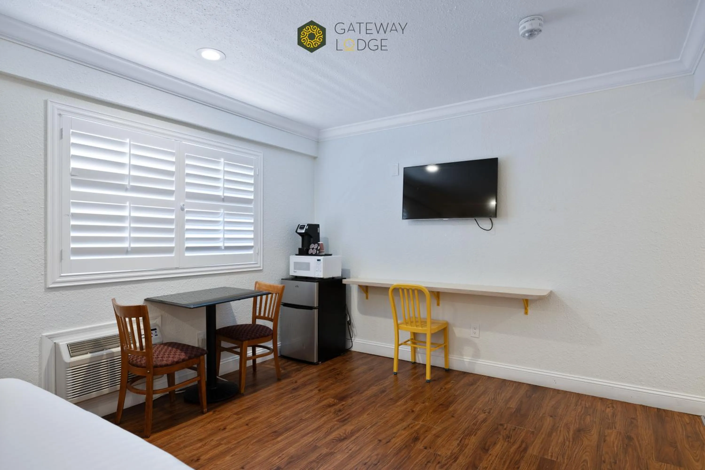 Bedroom in Gateway Lodge