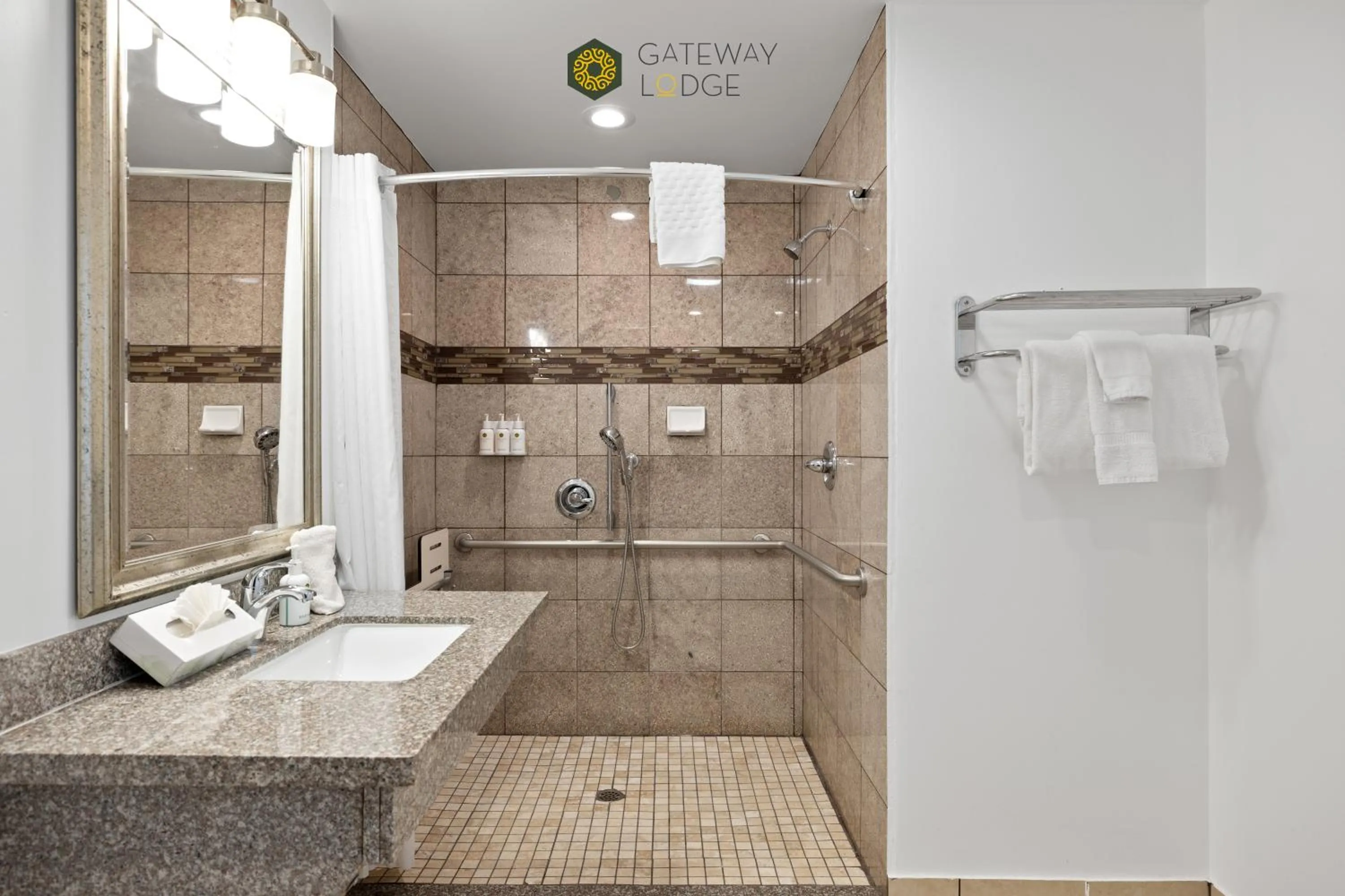 Bathroom in Gateway Lodge