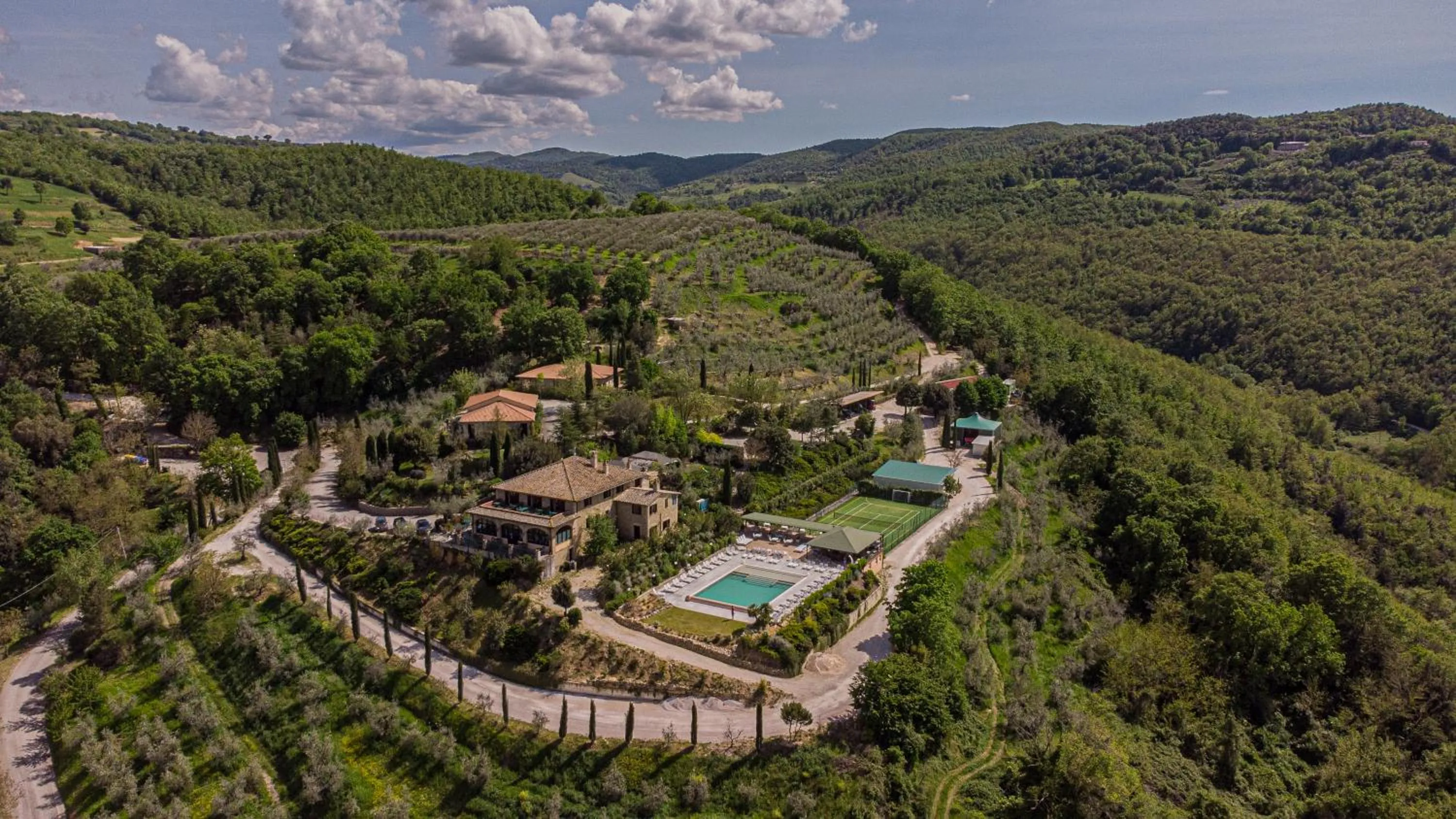 Property building in Il Poggio degli Olivi