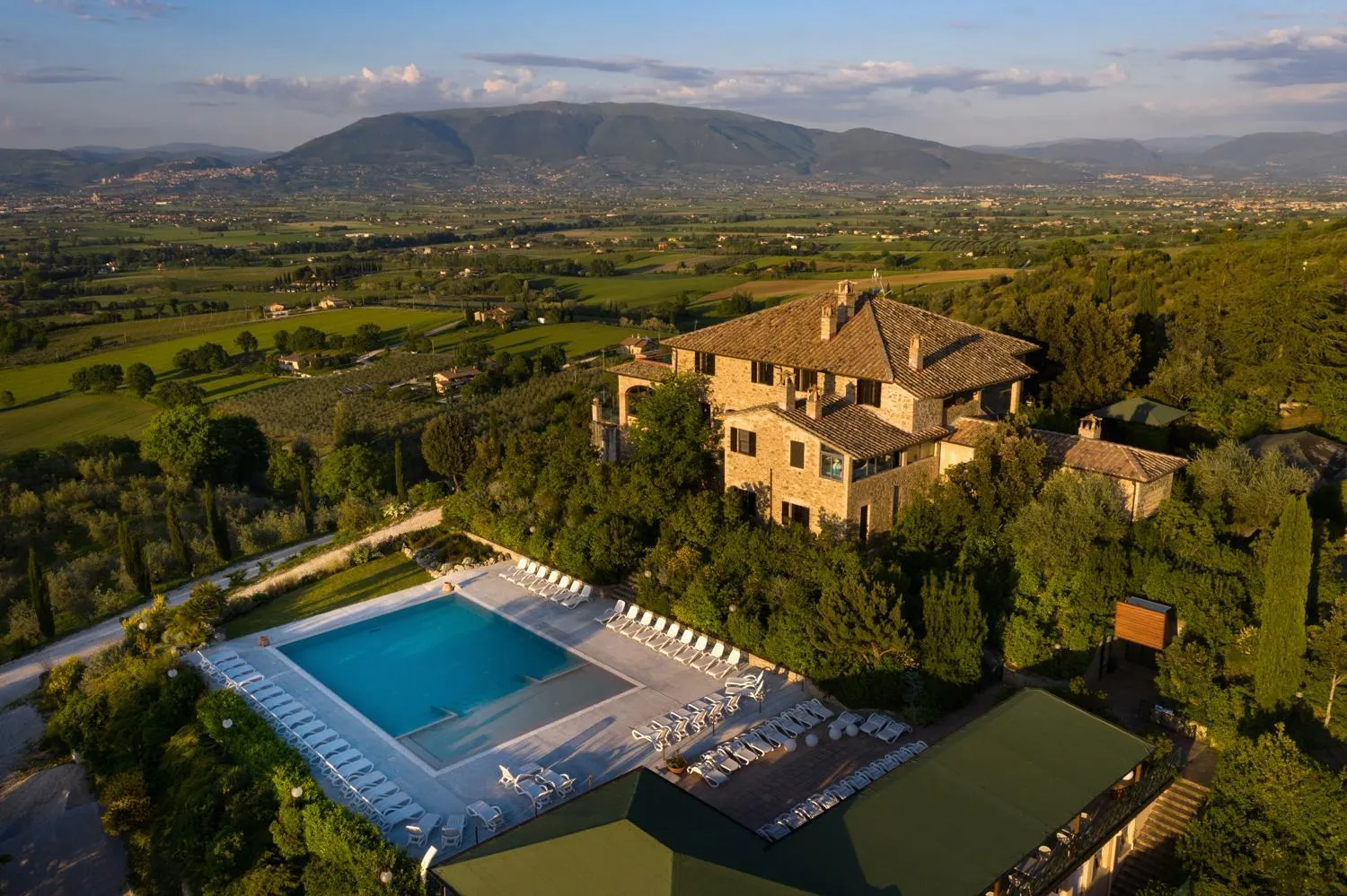 Property building in Il Poggio degli Olivi